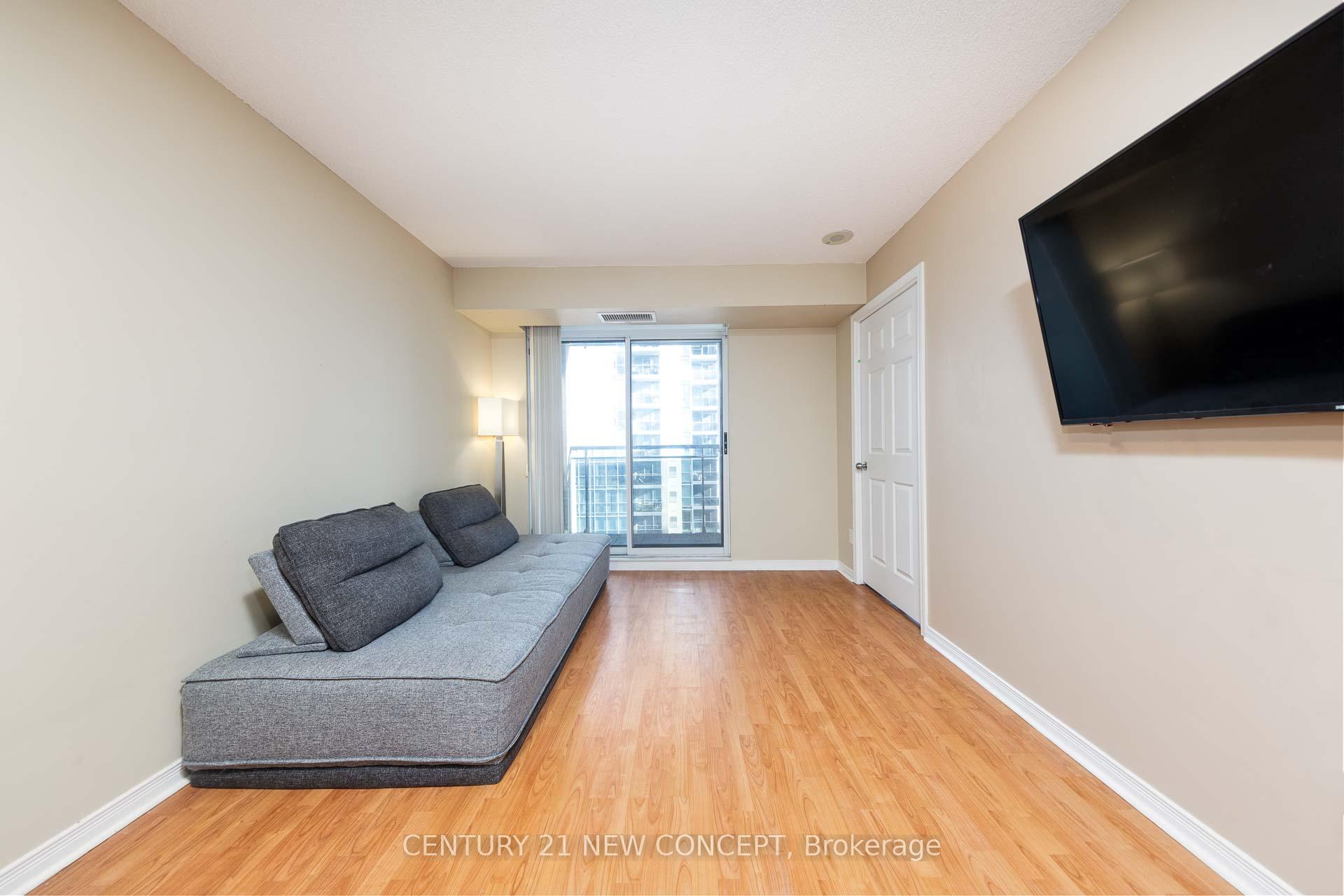 2 Bedrooms Condo at 155 beecroft, Toronto For sale
