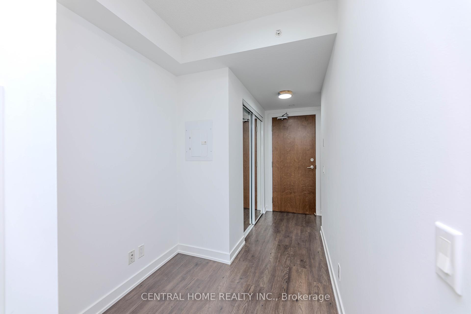 2 Bedrooms Condo at 2220 Lake Shore,  Toronto For sale