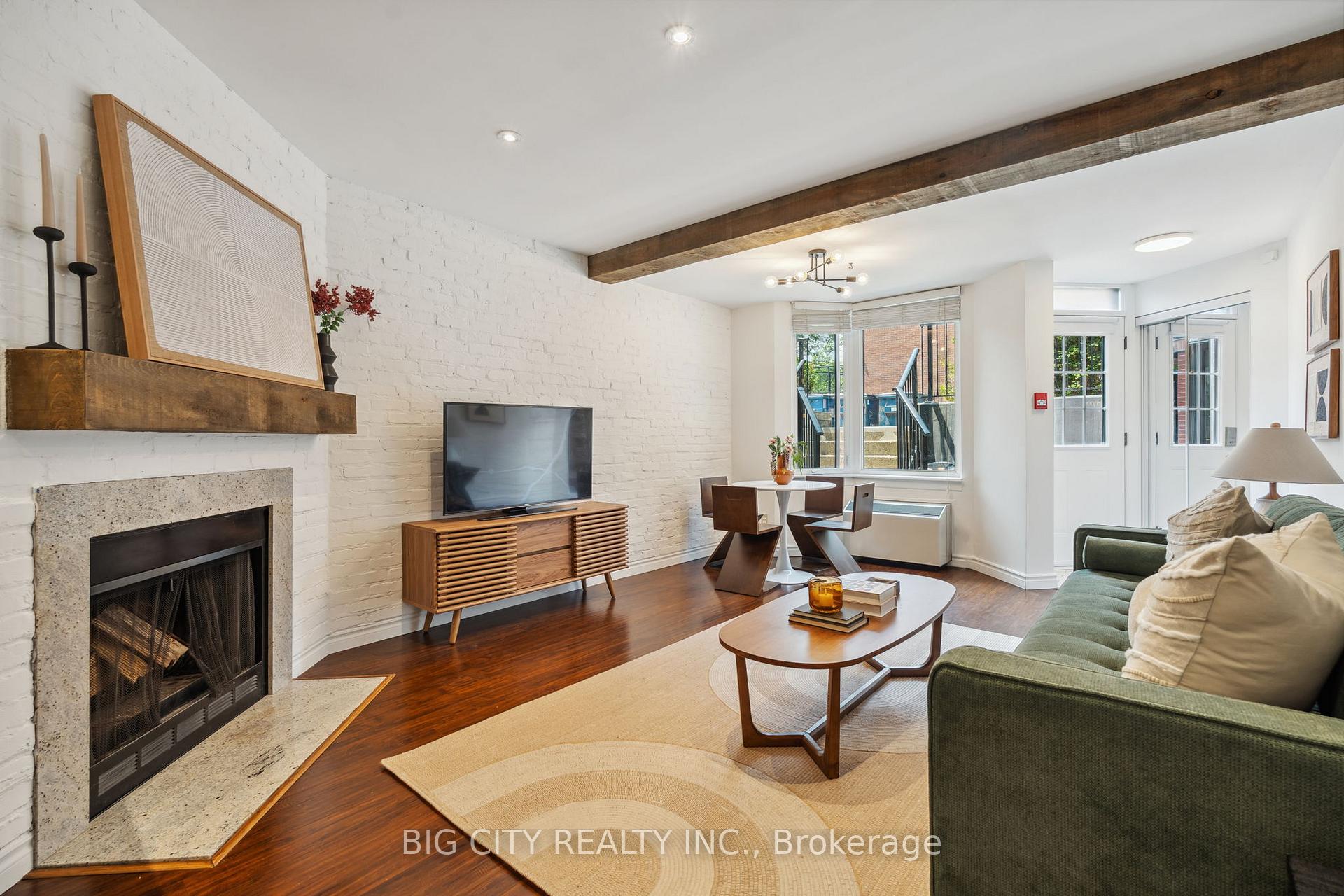 1 Bedroom Condo at 570 Wellington, Toronto For sale