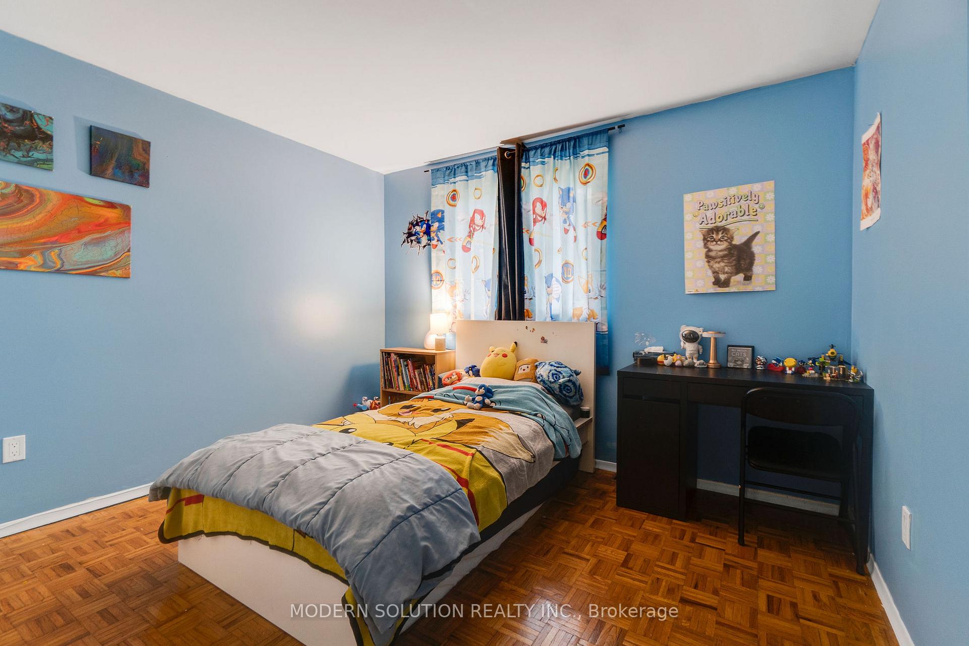 3 Bedrooms Condo at 341 Military, Toronto For sale