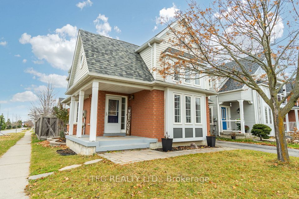 1360 Dumont