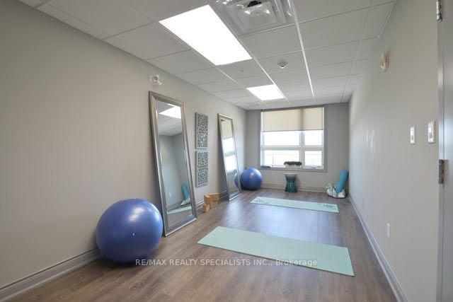 1 Bedroom Condo at 35 Southshore,  Hamilton For sale