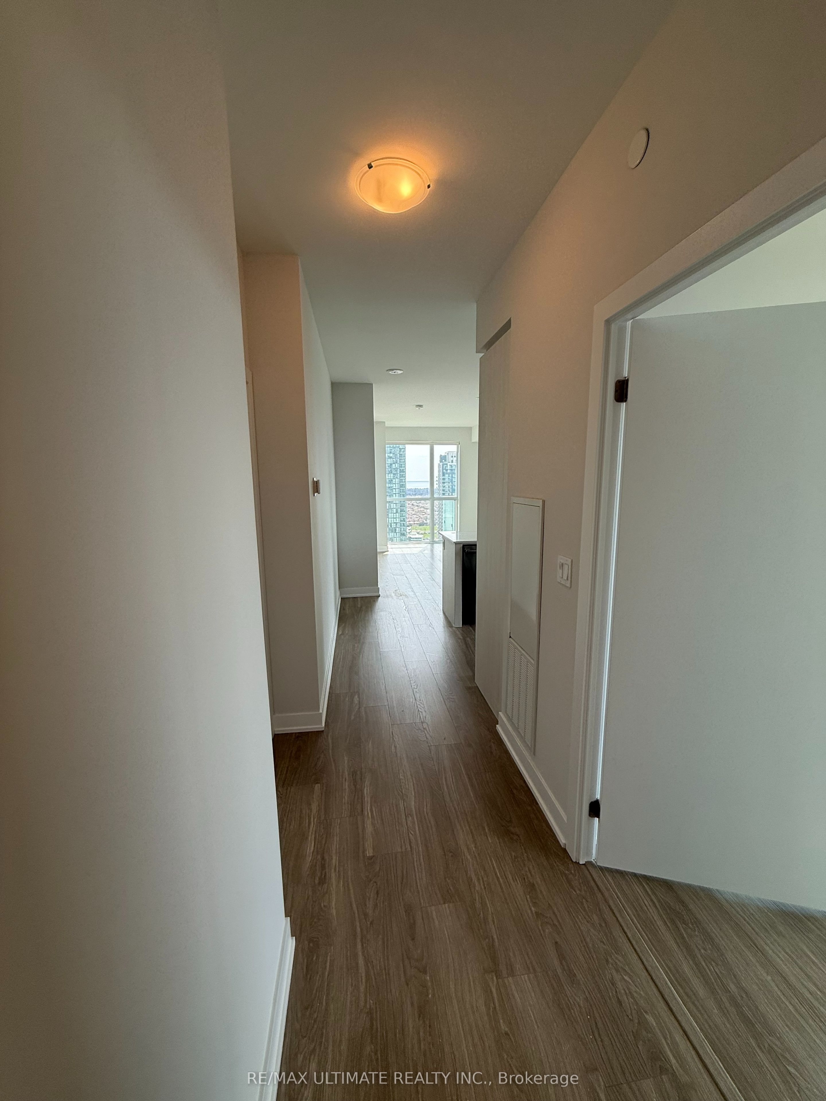 430 Square One Drive, #2806