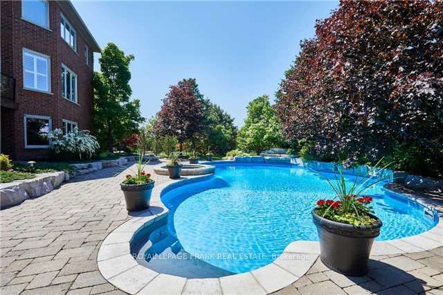 3140 Cochrane Street
