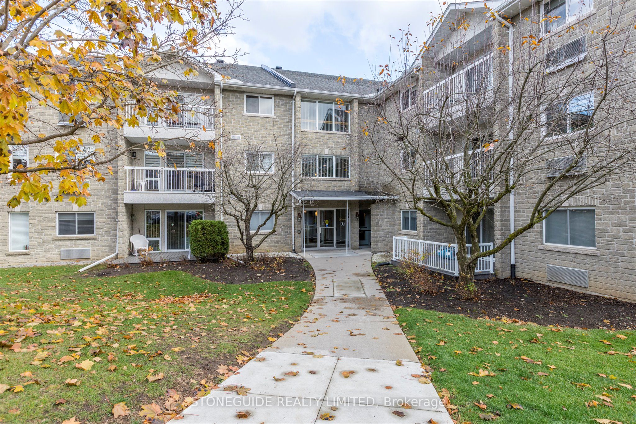 1099 Clonsilla Avenue, #116A
