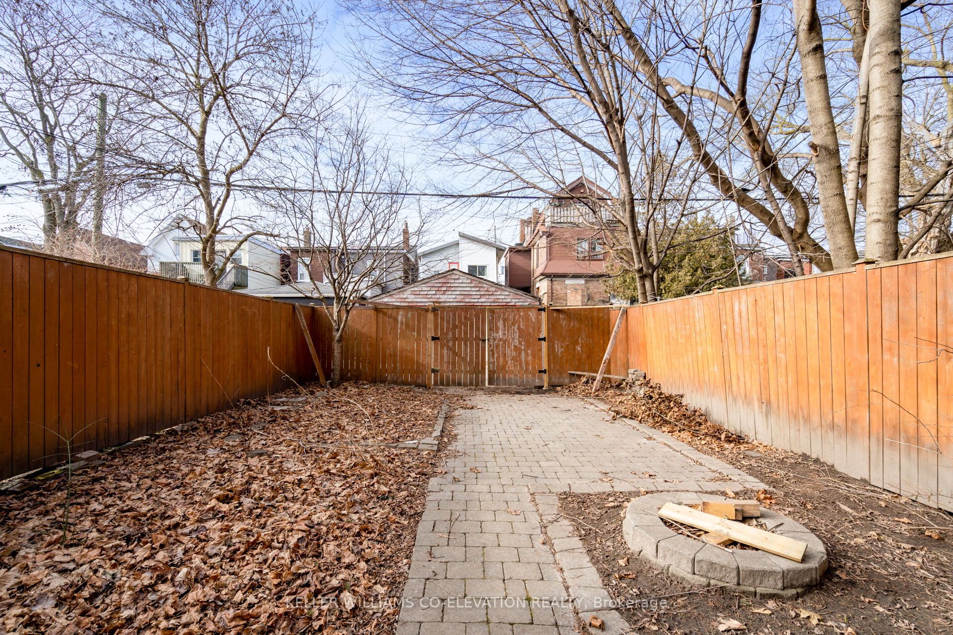 88 Redwood Avenue