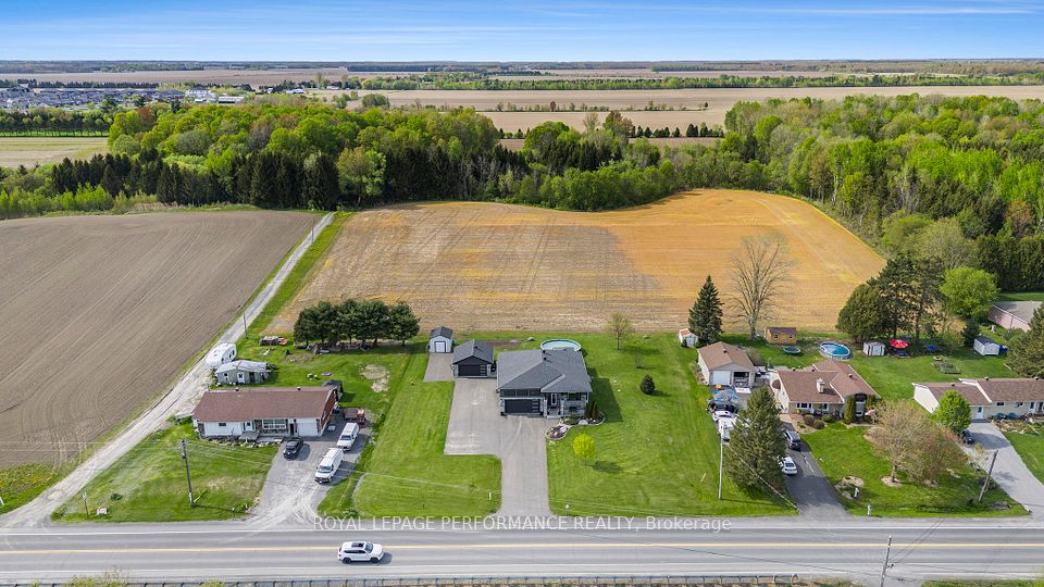 1295 Notre Dame Street, Russell, ON K0A 1W0