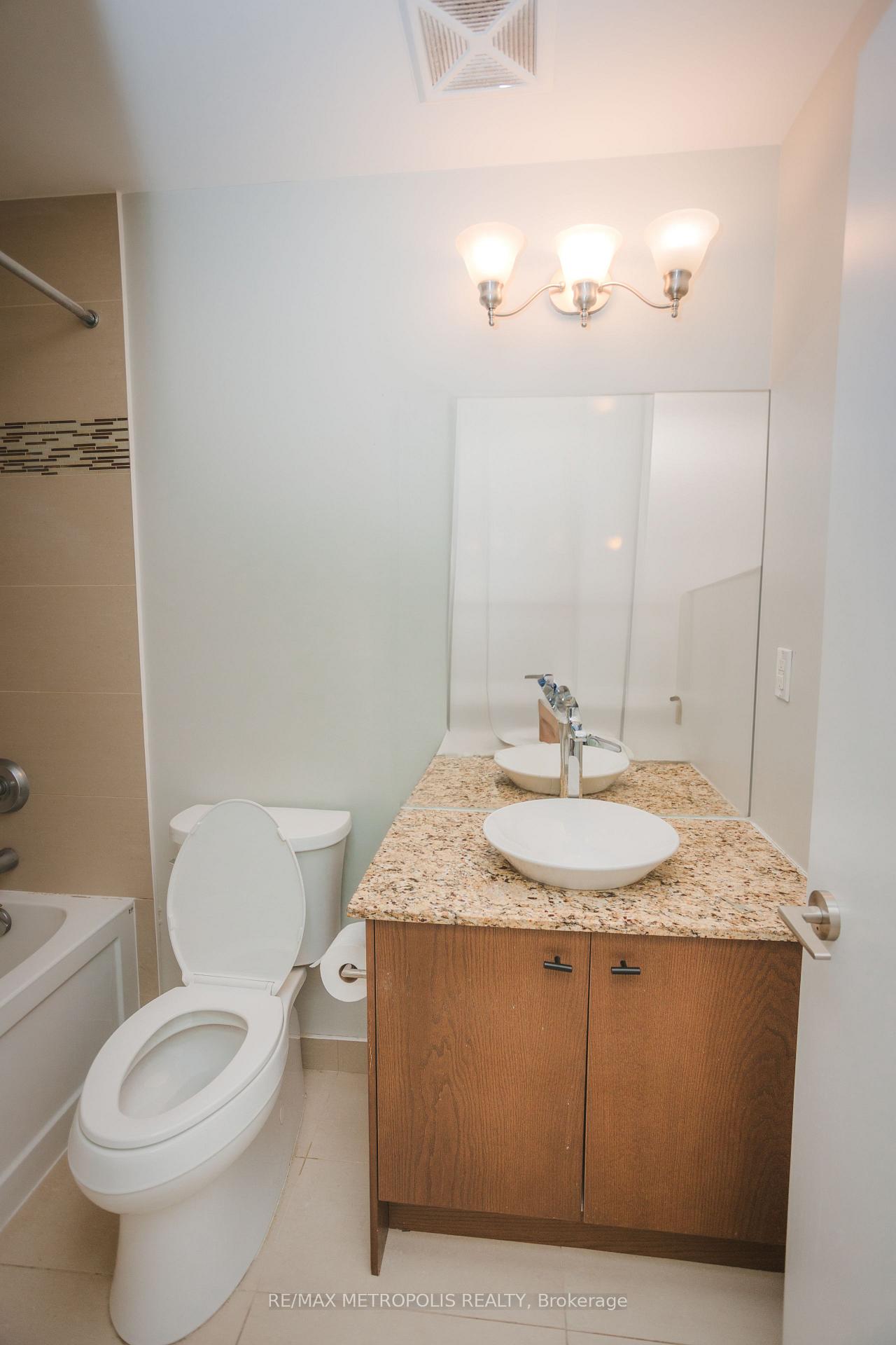 1 Bedroom Condo at 5101 Dundas,  Toronto For sale