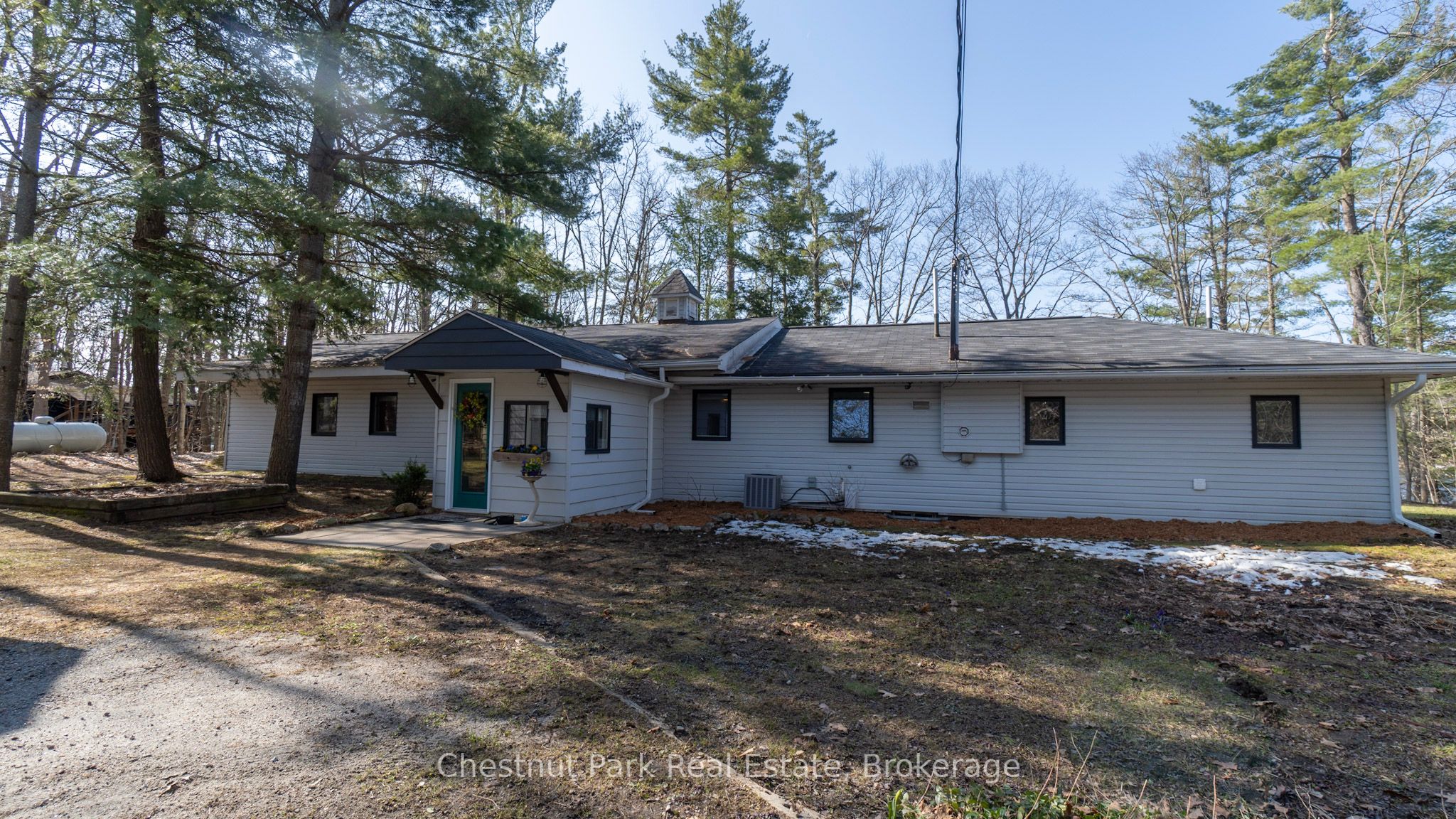 1035 Hesners Lake Road, Muskoka Lakes, ON P0C 1A0