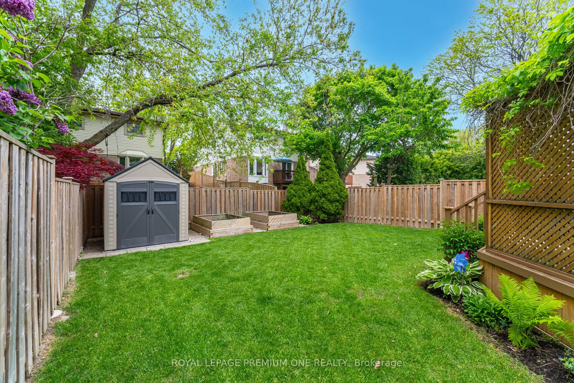 79 Bishop Crescent