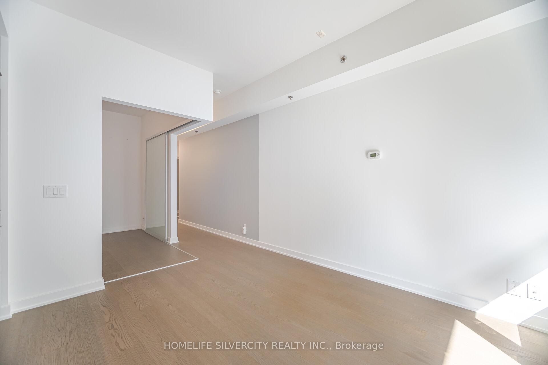 1 Bedroom Condo at 15 Beverley, Toronto For sale