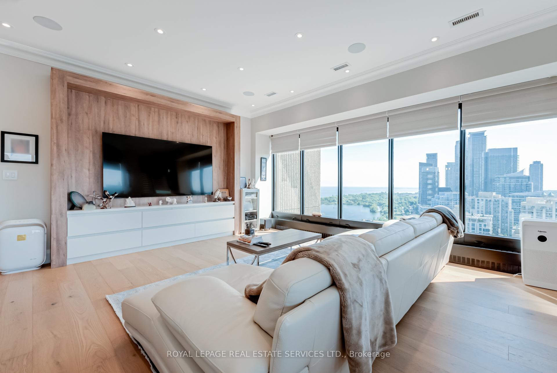 2 Bedrooms Condo at 2045 Lake Shore, Toronto For sale