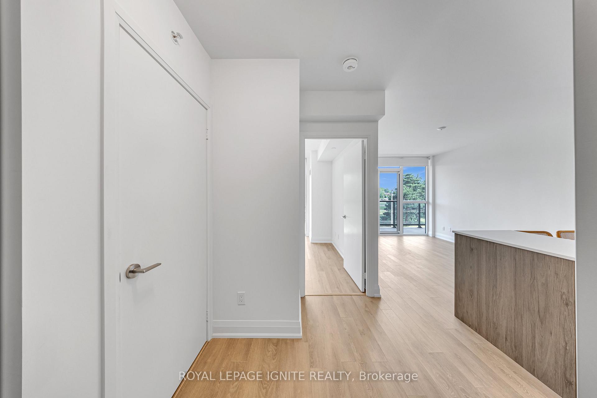 3 Bedrooms Condo at 1461 Lawrence, Toronto For sale