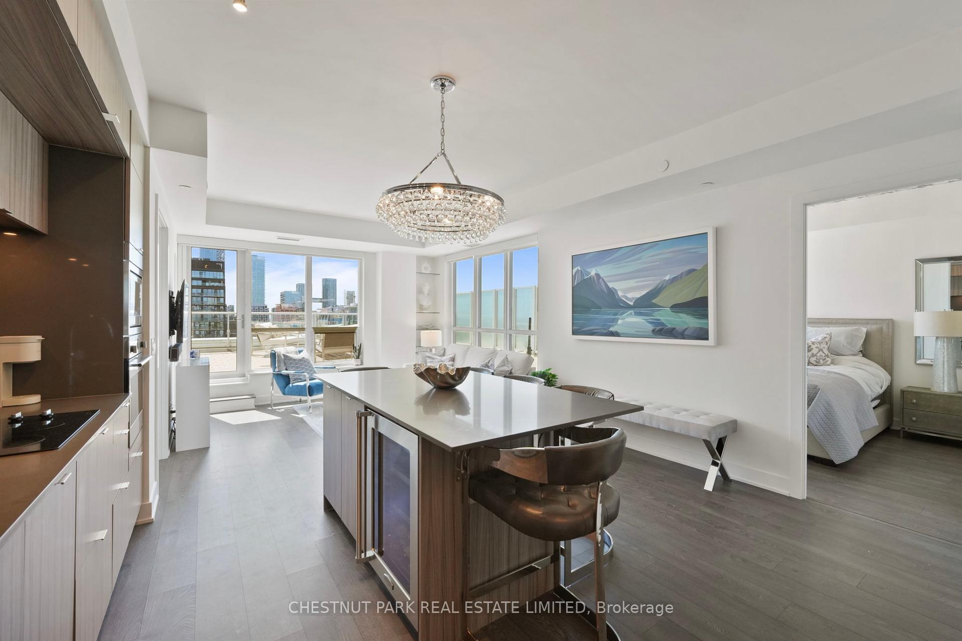 3 Bedrooms Condo at 38 Cameron, Toronto For sale