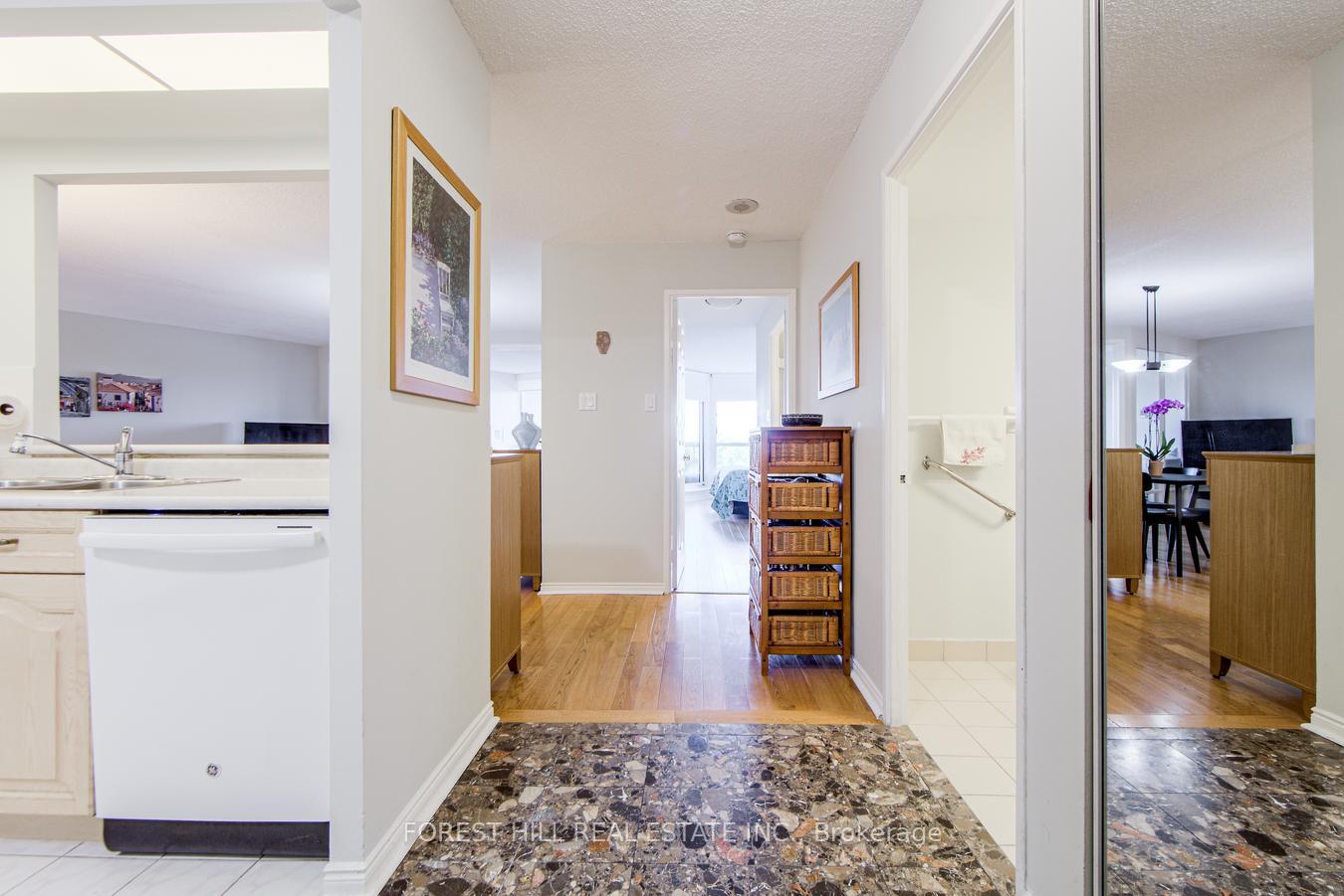 1 Bedroom Condo at 10 Guildwood, Toronto For sale