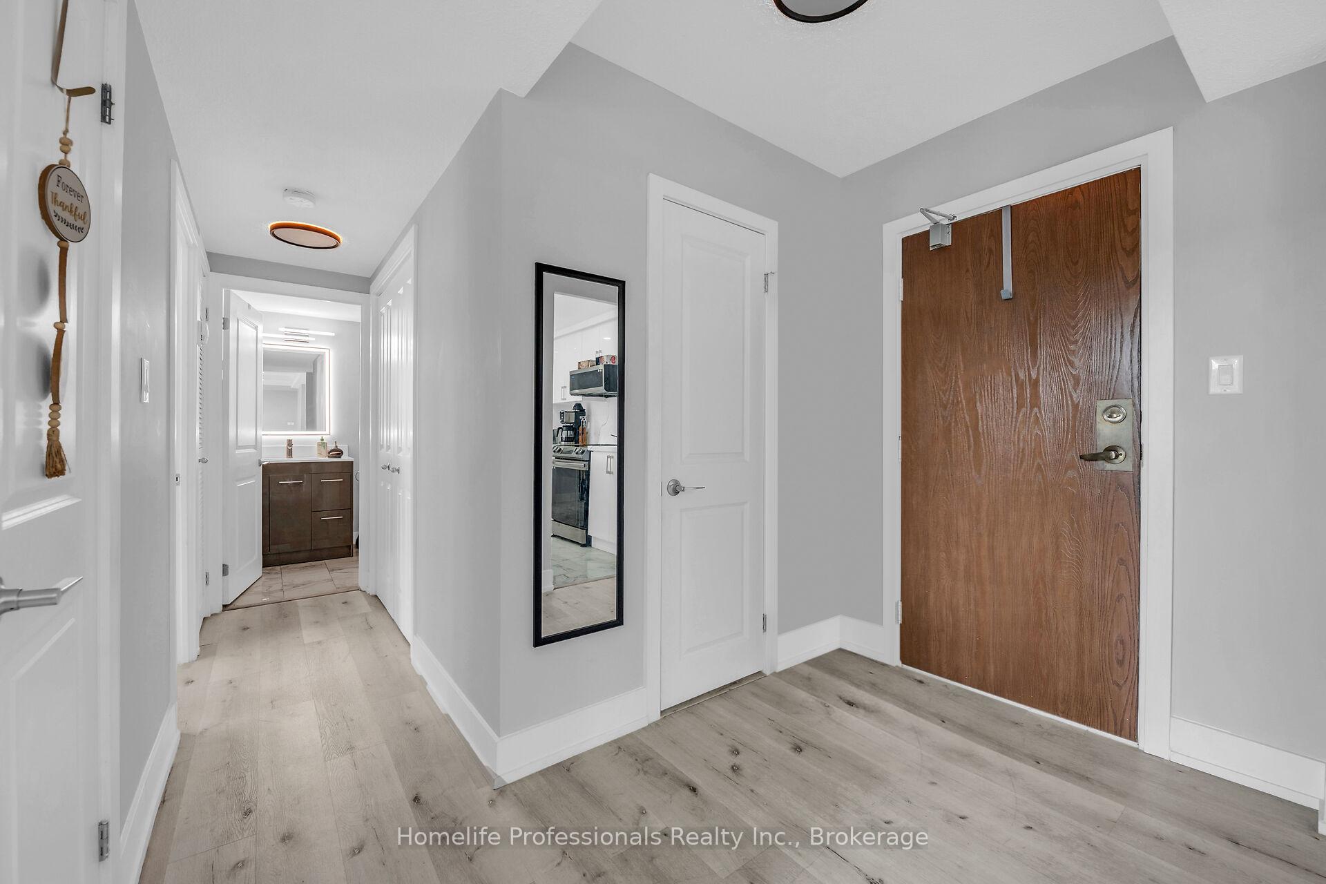 2 Bedrooms Condo at 120 Duke,  Hamilton For sale