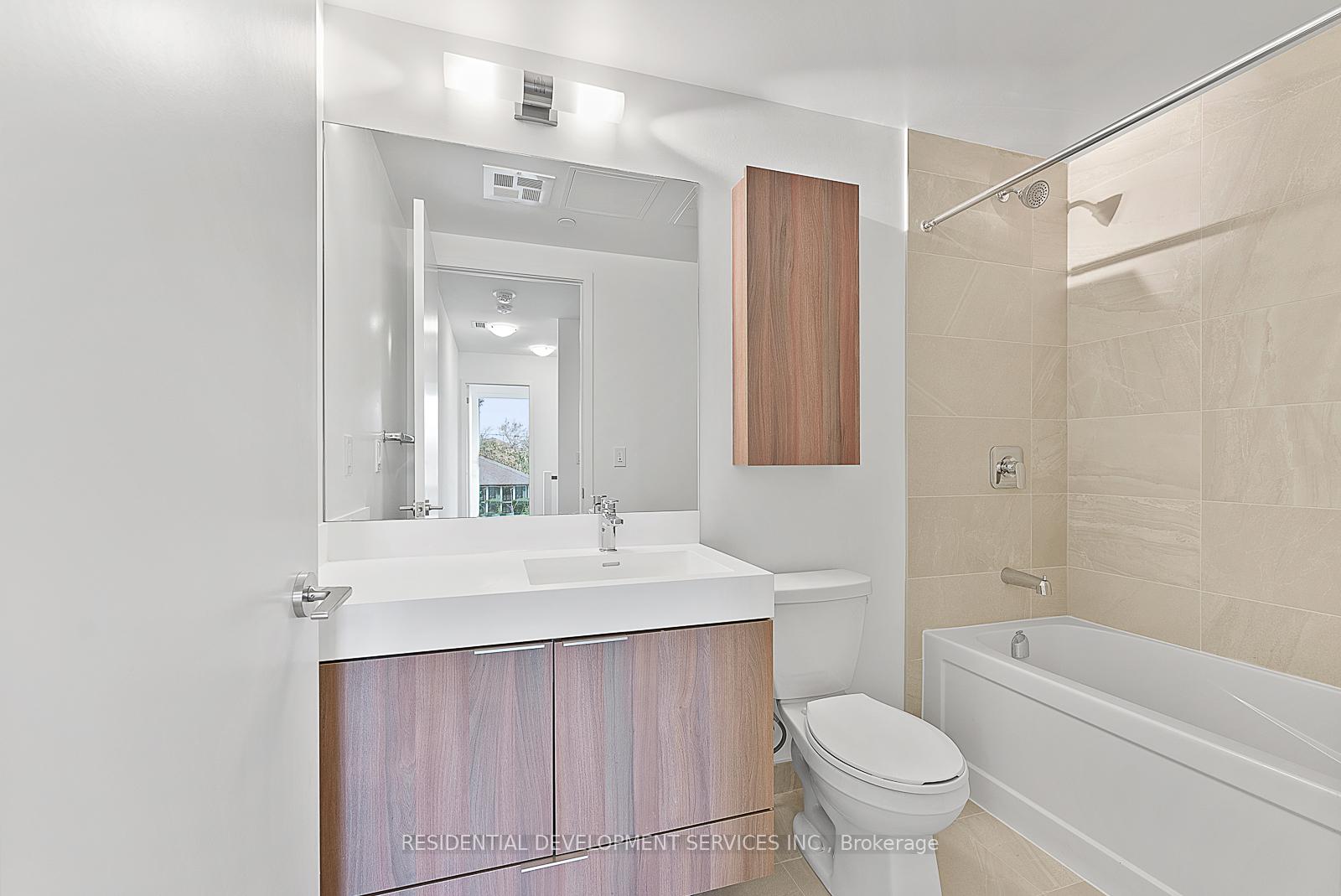3 Bedrooms Condo at 15 Maryport Ave,  Toronto For sale