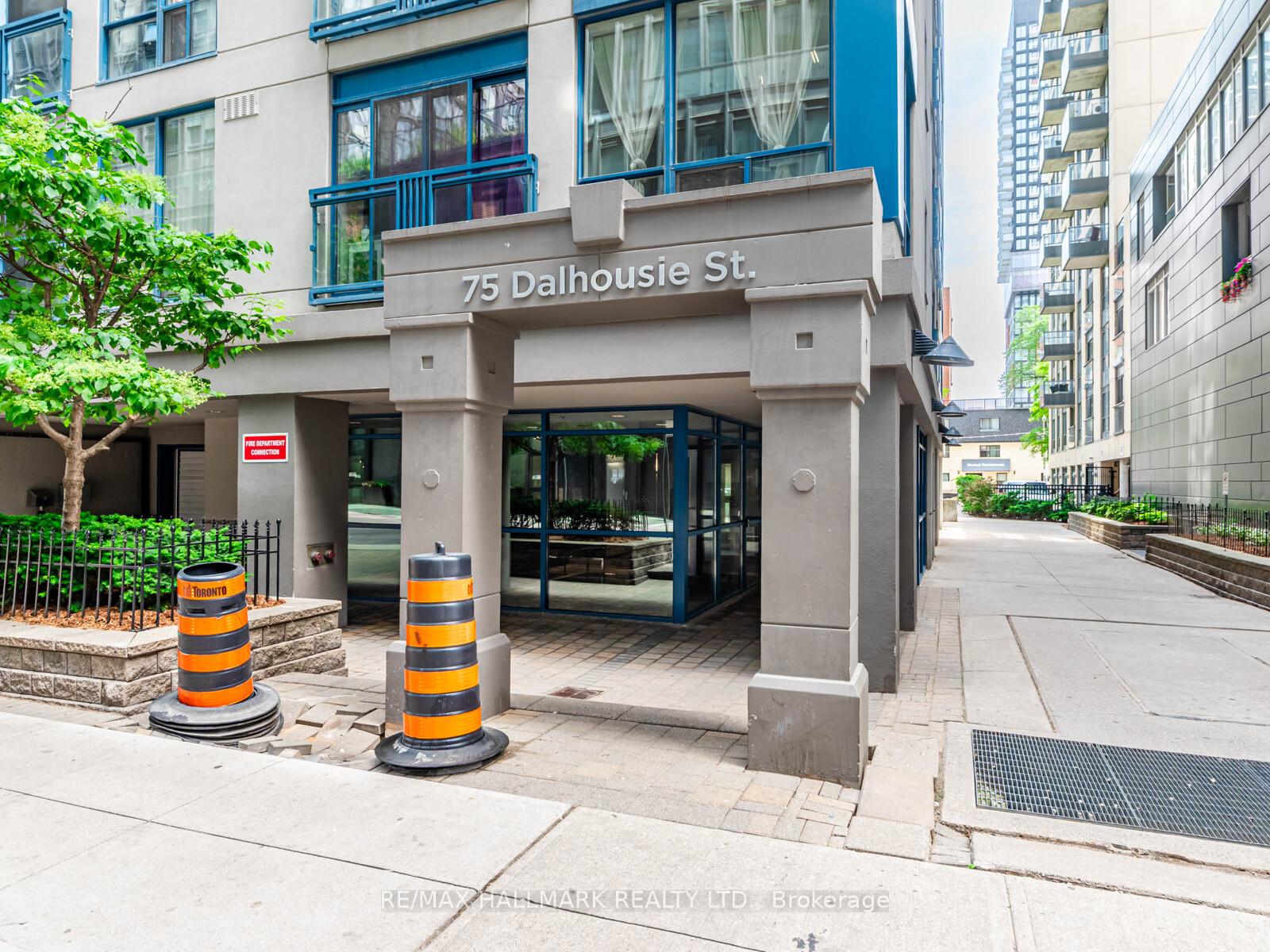 1 Bedroom Condo at 75 Dalhousie, Toronto For sale