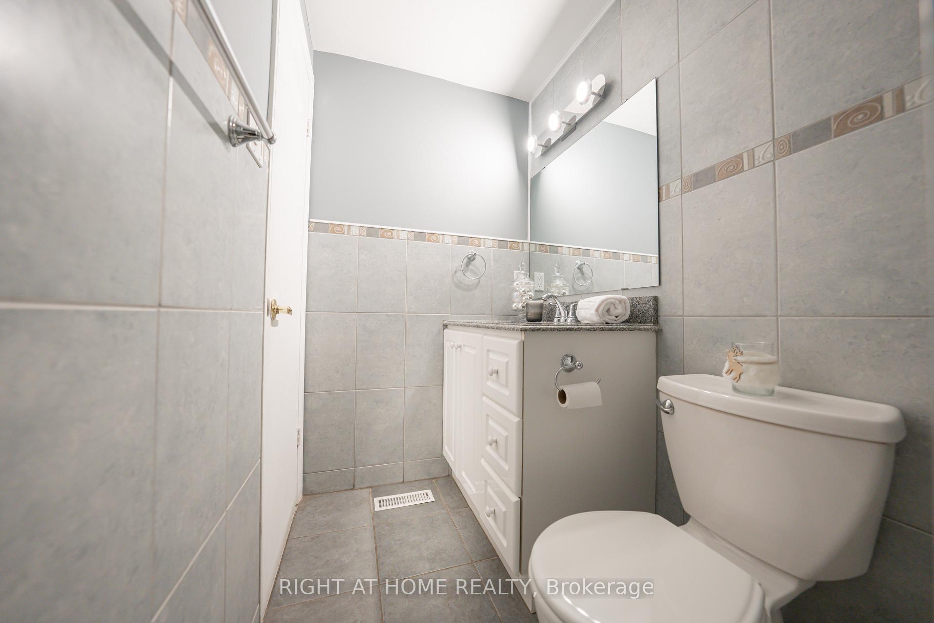 3 Bedrooms Condo at 43 Wild Ginger, Toronto For sale