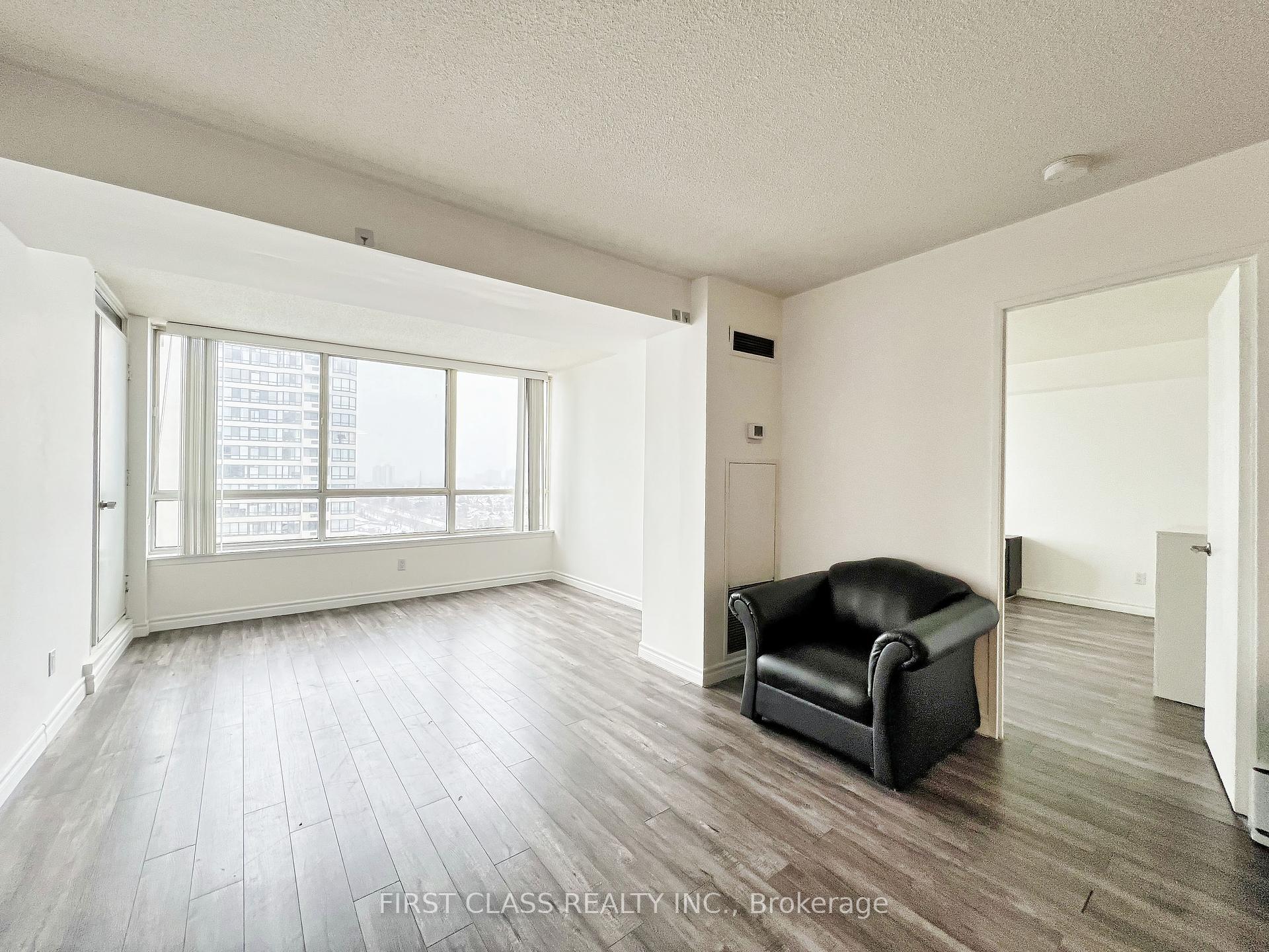 3 Bedrooms Condo at 275 Bamburgh, Toronto For sale