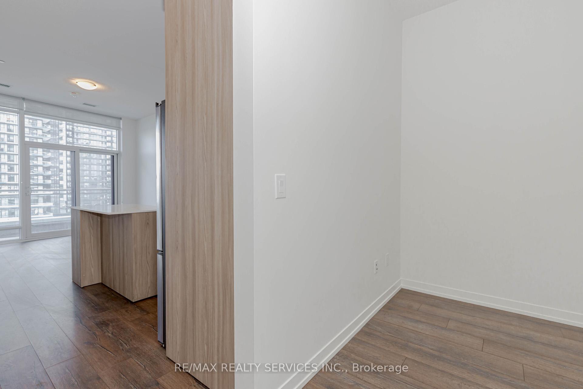 2 Bedrooms Condo at 2520 Eglington,  Mississauga For sale