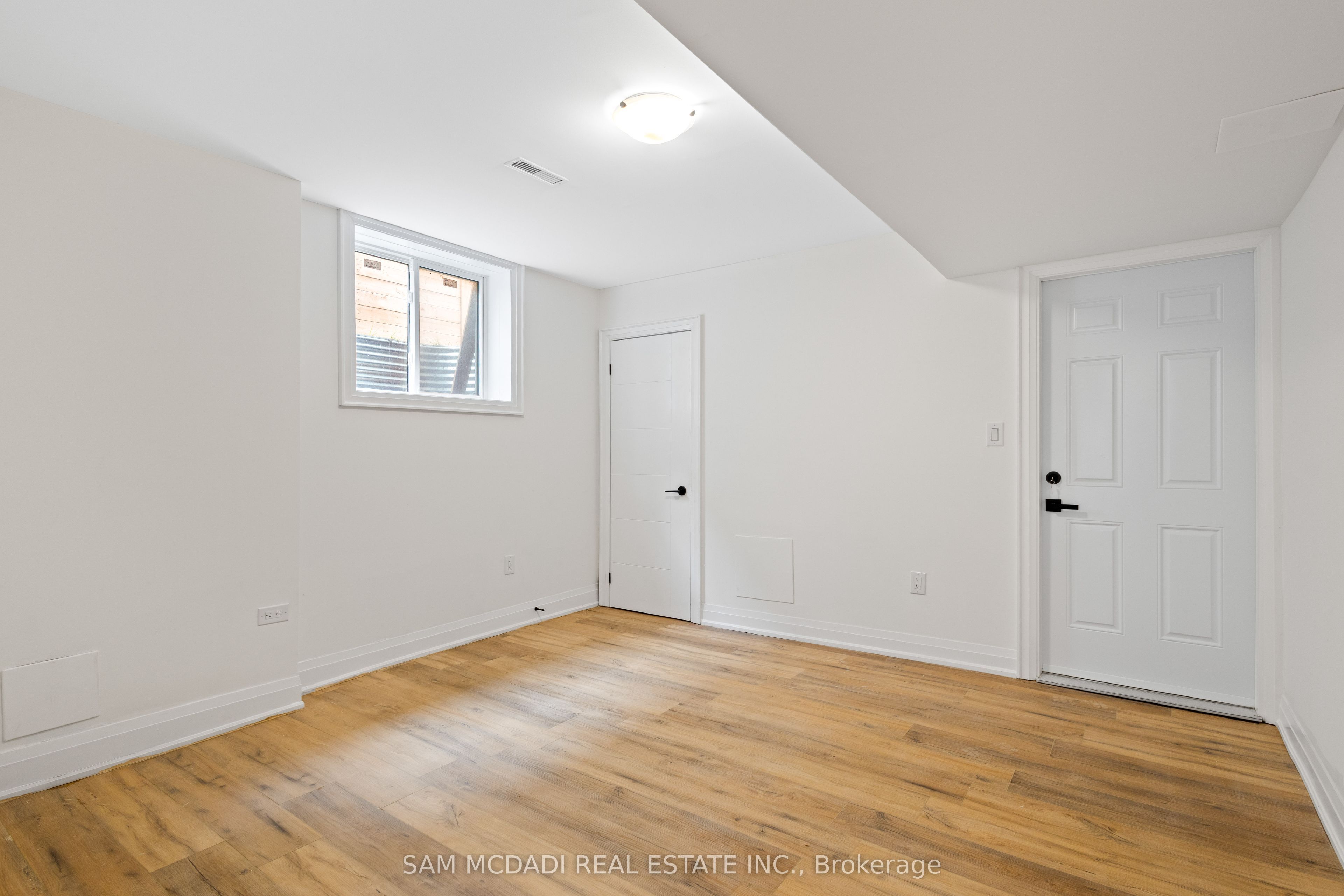 1037 Meredith Avenue
