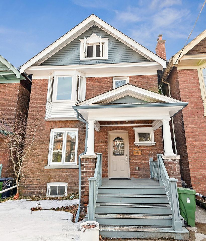 43 Glenlake