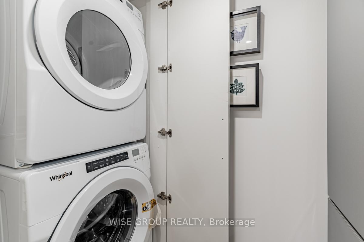 2 Bedrooms Condo at 500 Wilson,  Toronto For sale