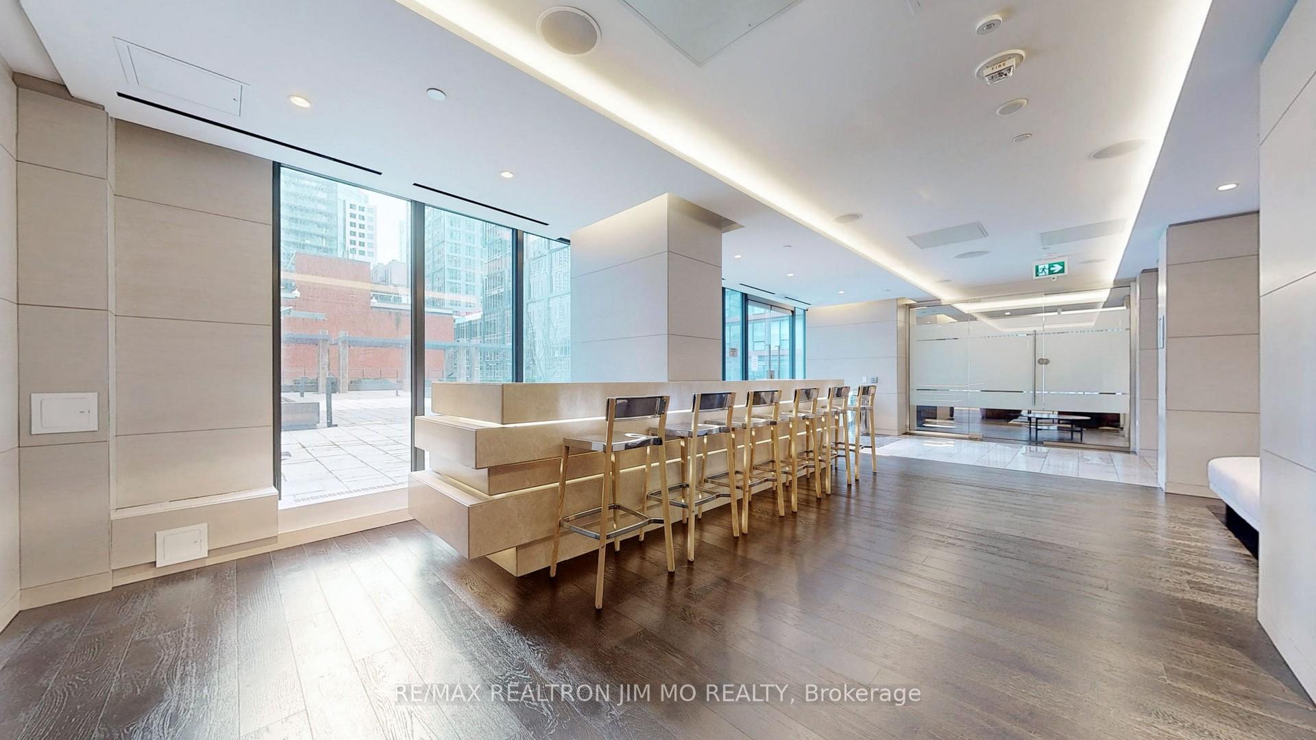1 Bedroom Condo at 125 Blue Jays, Toronto For sale