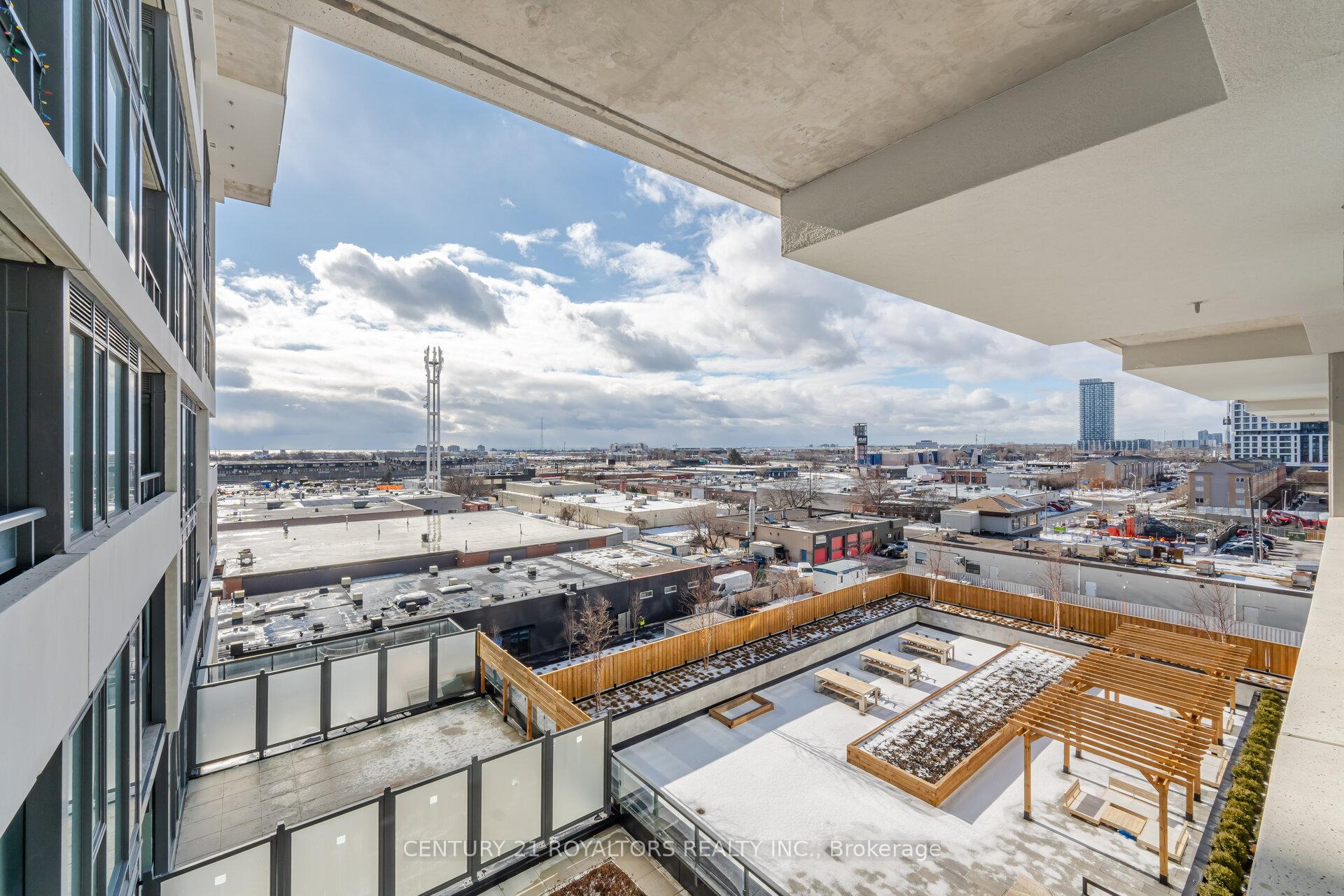 2 Bedrooms Condo at 859 The Queensway, Toronto For sale