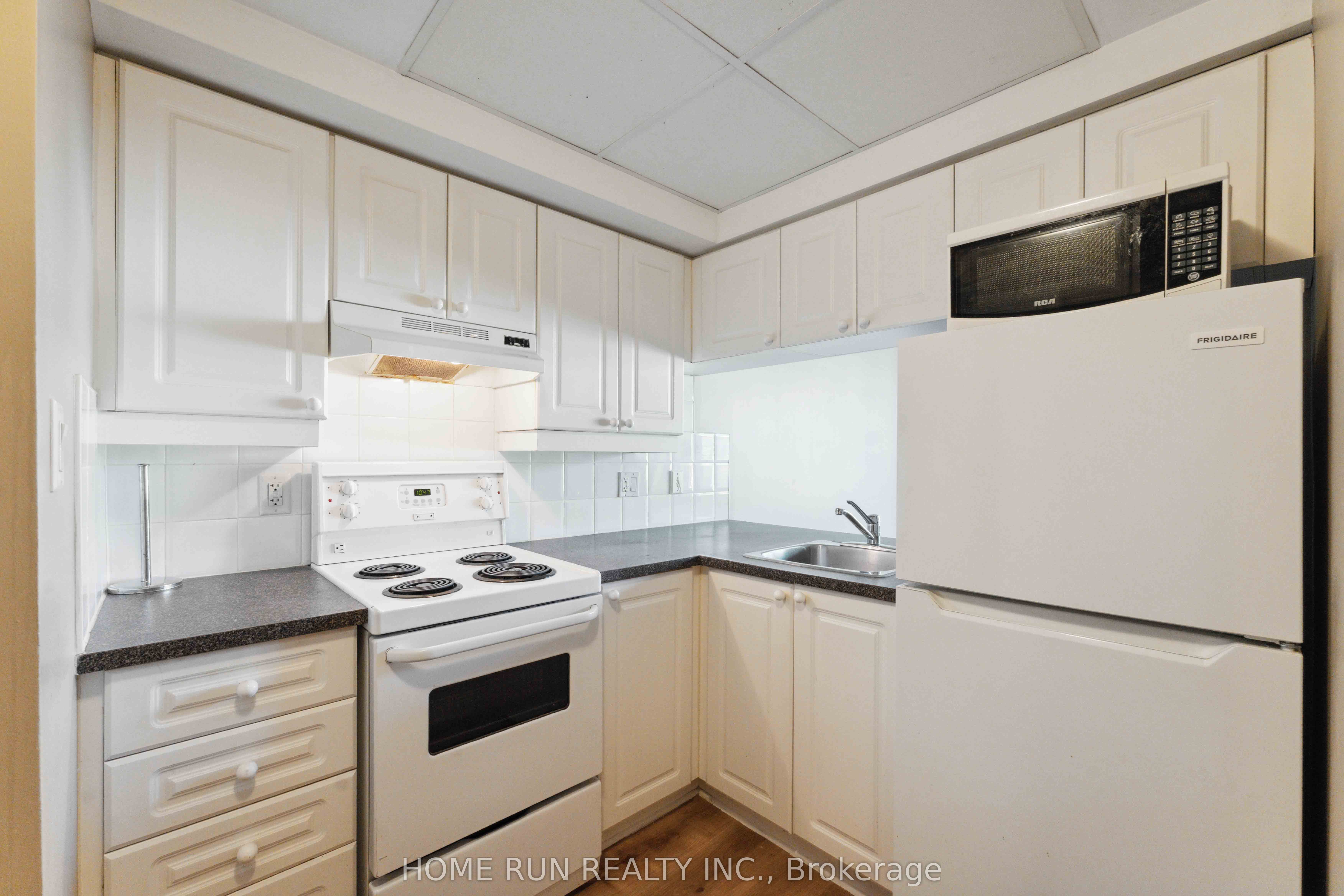 150 York Street, #2A