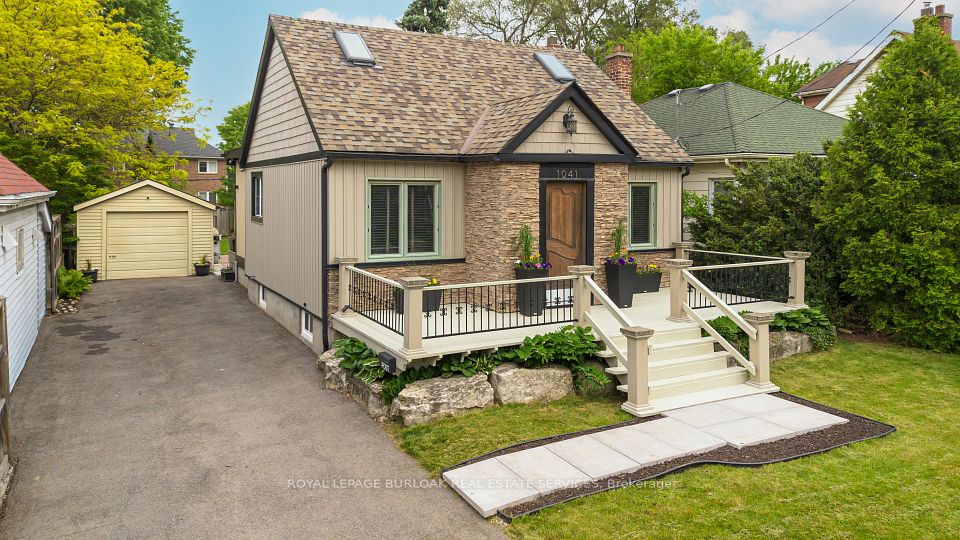 1041 Plains View