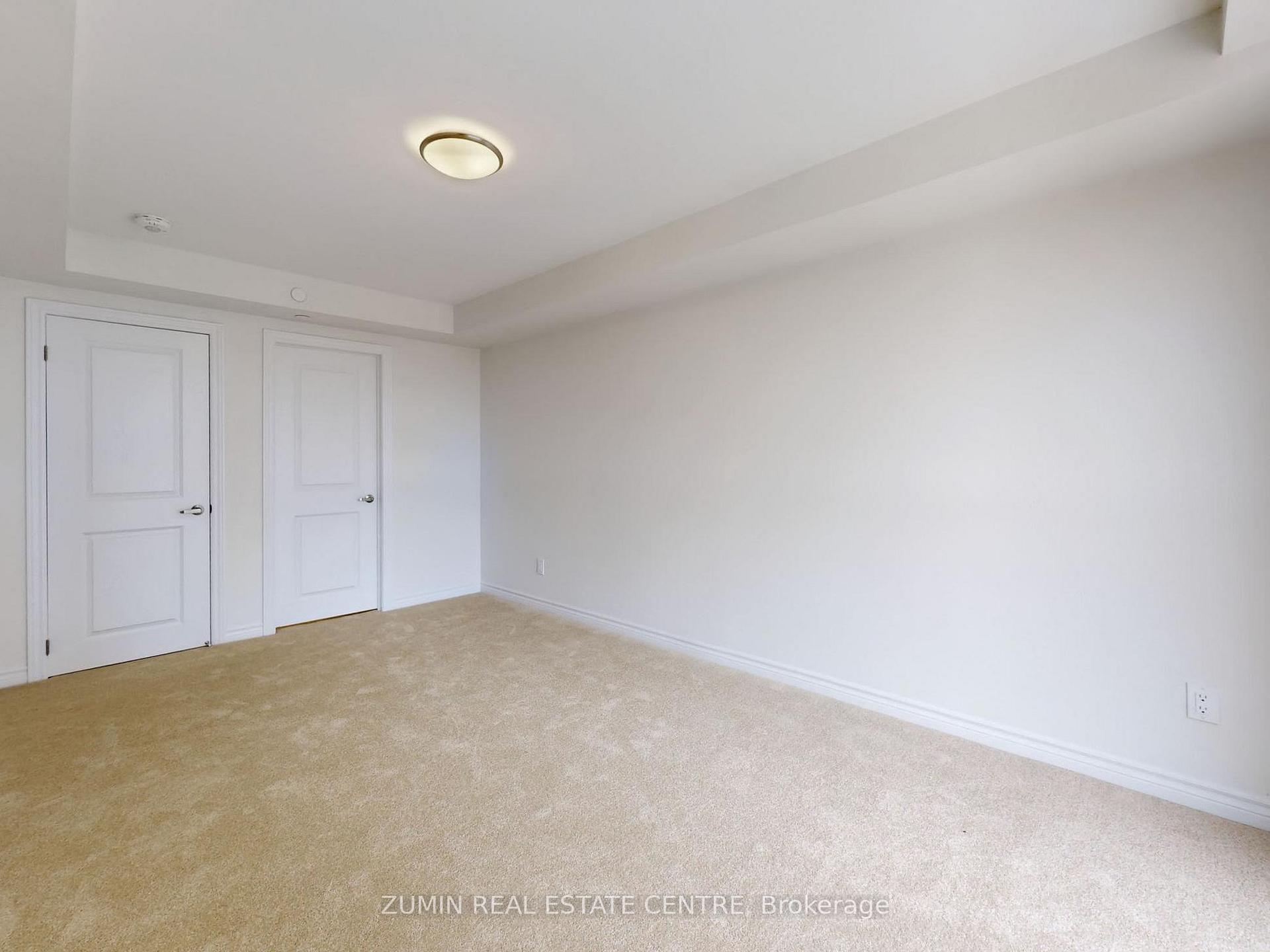 2 Bedrooms Condo at 349 Wheat Boom, Oakville For sale