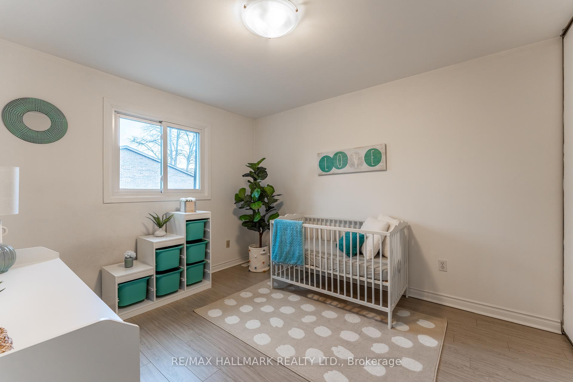 3 Bedrooms Condo at 60 Bards Walkway, Toronto For sale