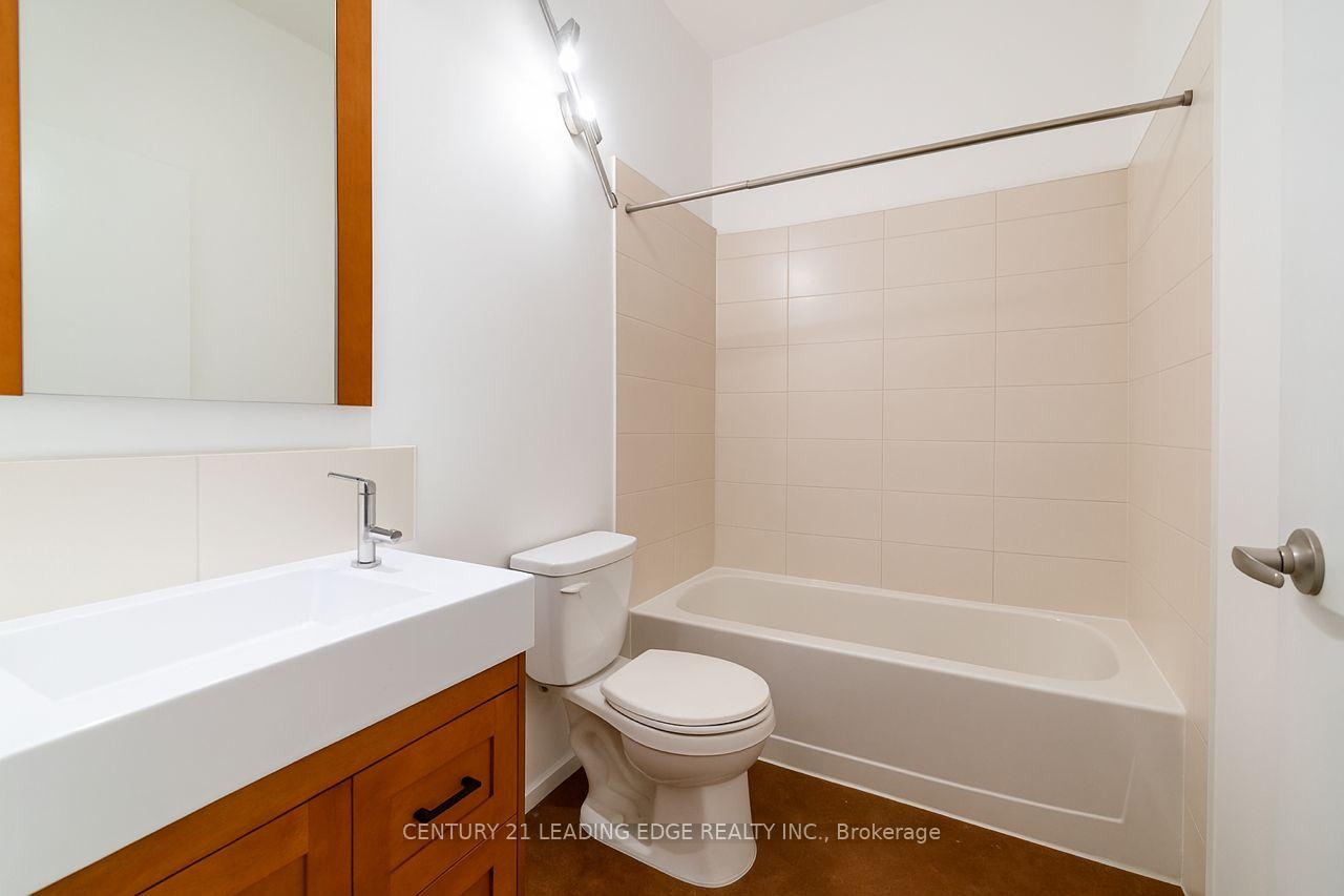 1 Bedroom Condo at 11 Rebecca, Hamilton For sale