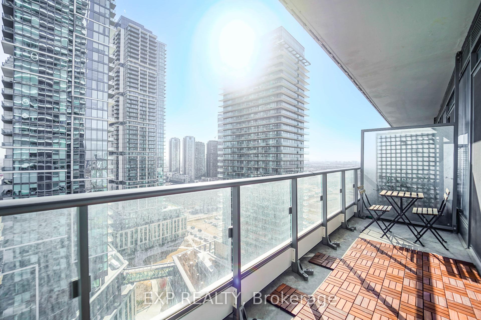2 Bedrooms Condo at 950 Portage,  Vaughan For sale