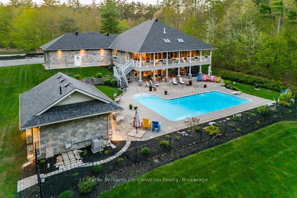 25 Copeland Creek Drive, Tiny, ON L9M 0M3