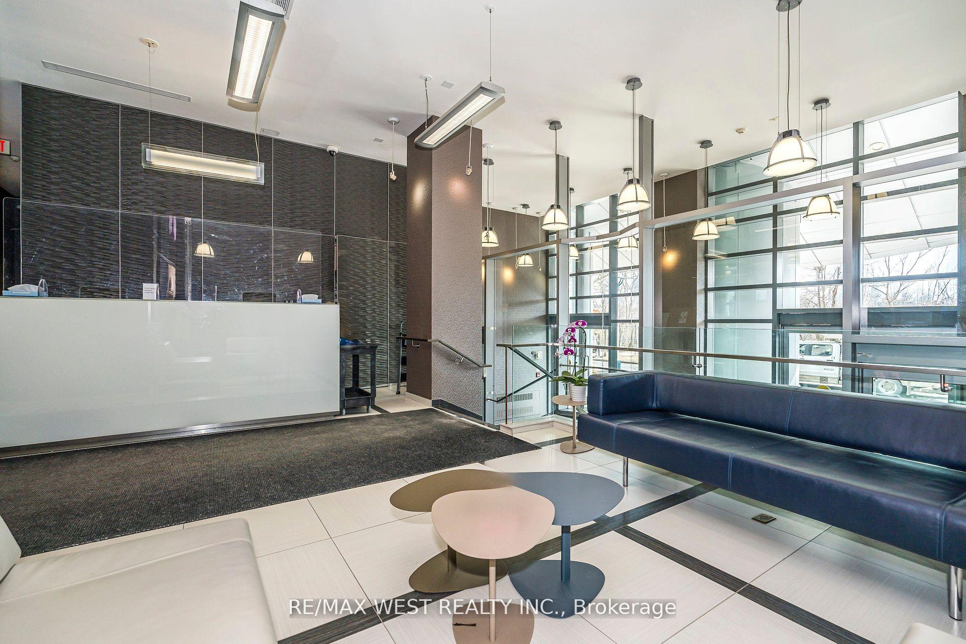 2 Bedrooms Condo at 380 Macpherson, Toronto For sale