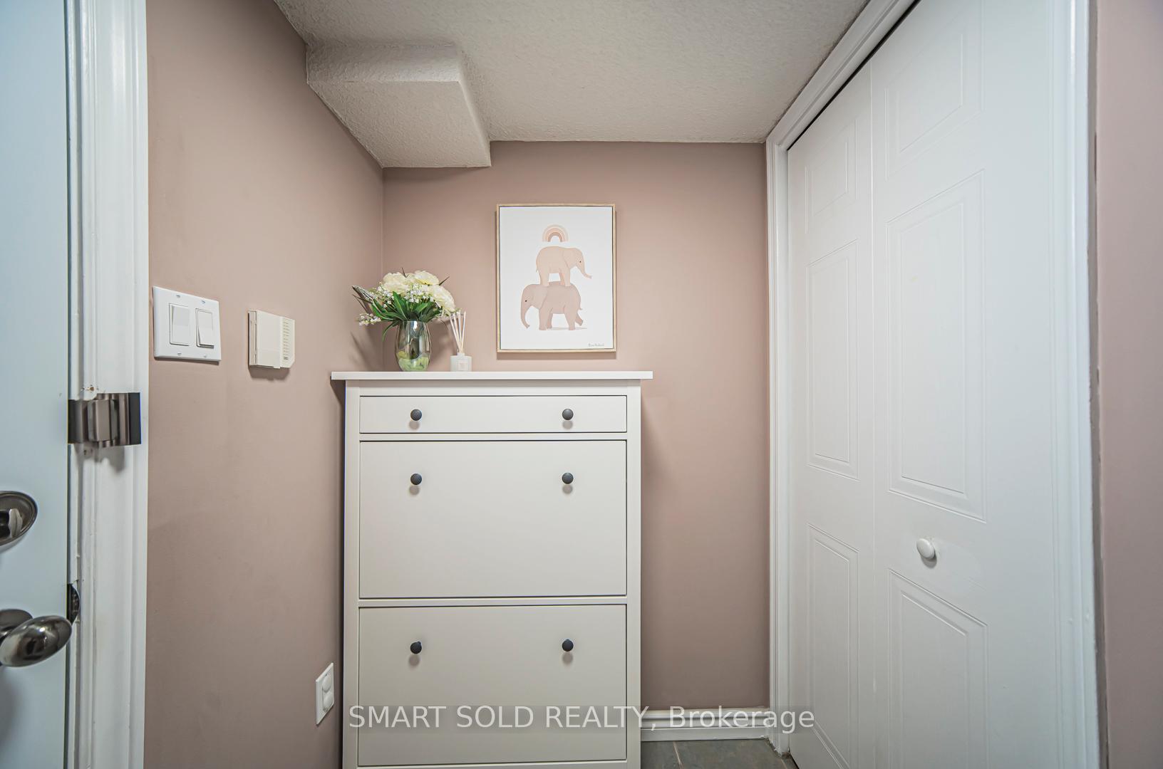 4 Bedrooms Condo at 3500 Brimley, Toronto For sale