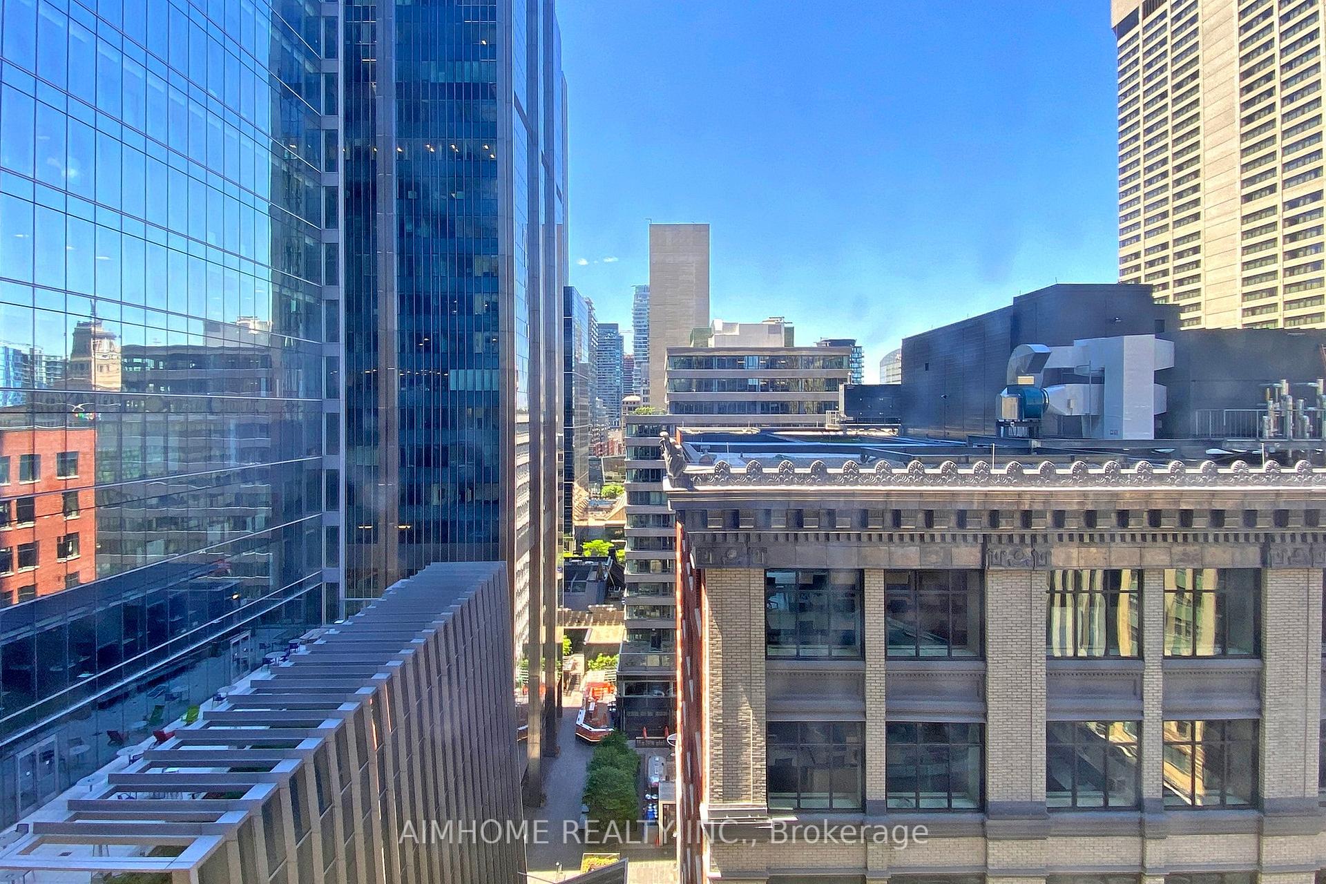 2 Bedrooms Condo at 70 temprance, Toronto For sale