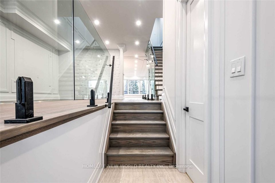 #Main floor - 195 Danforth Road, Toronto, ON M1L 3X1