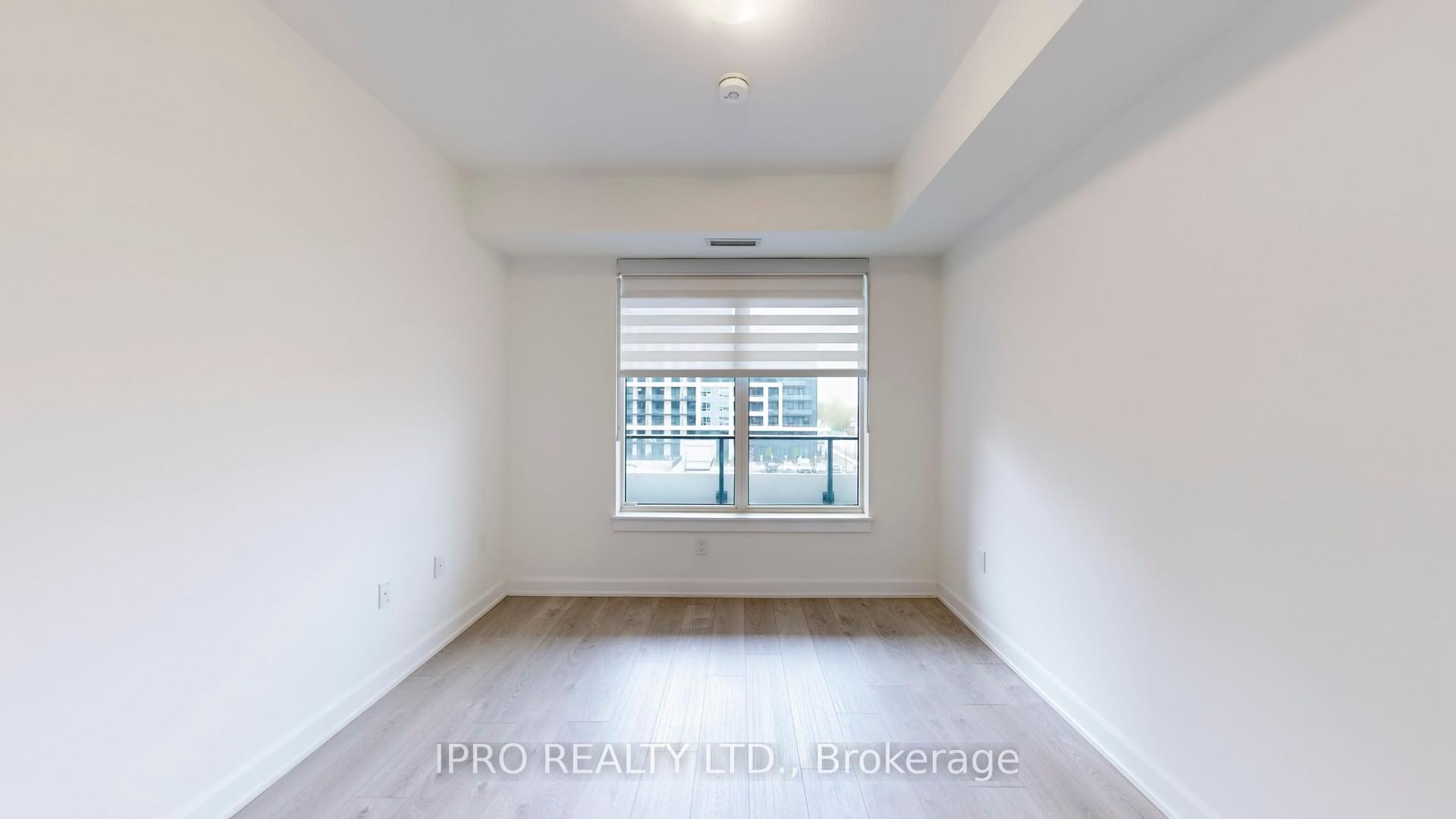 2 Bedrooms Condo at 3200 William Coltson, Oakville For sale