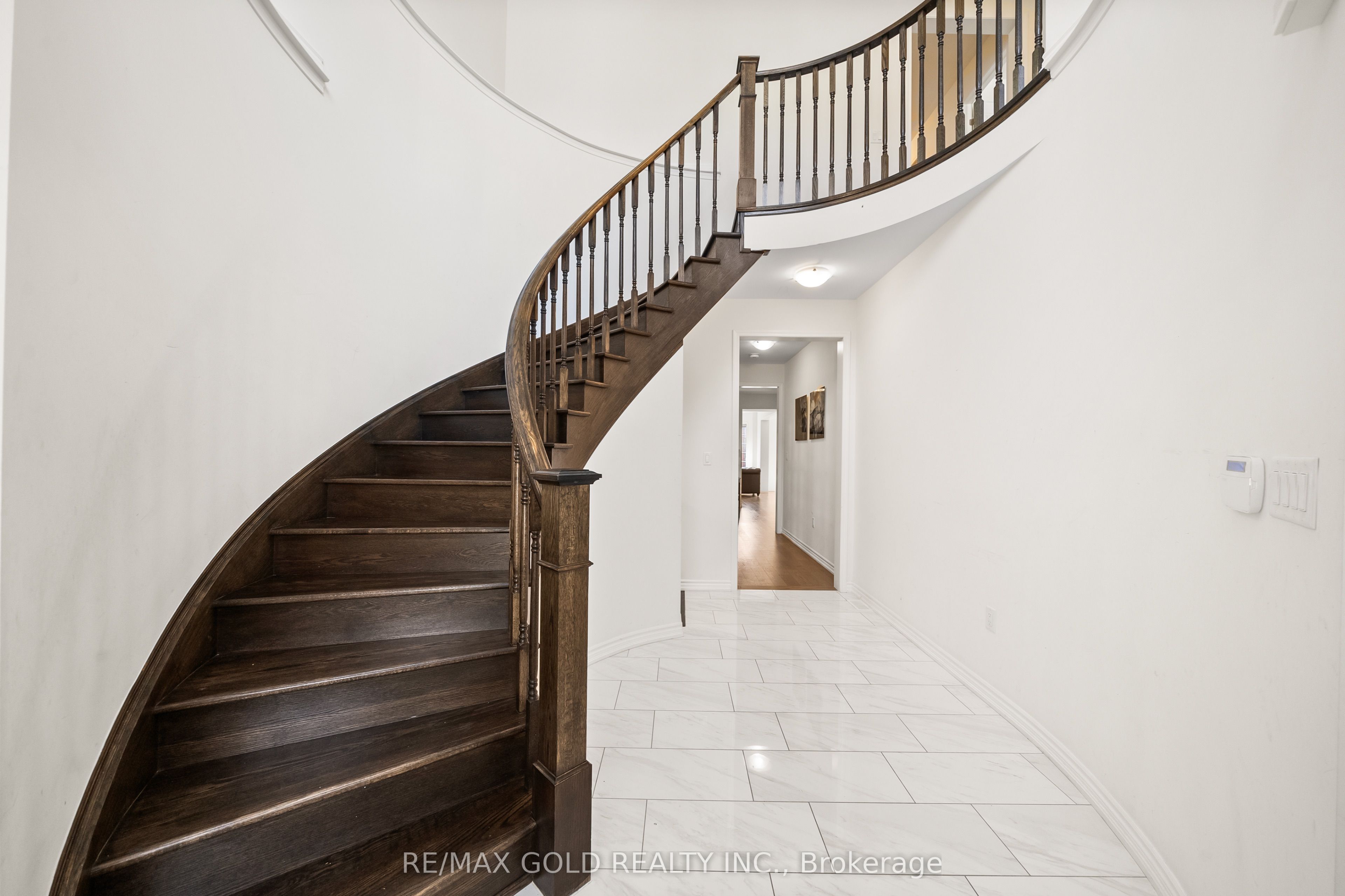 31 Streamside Street
