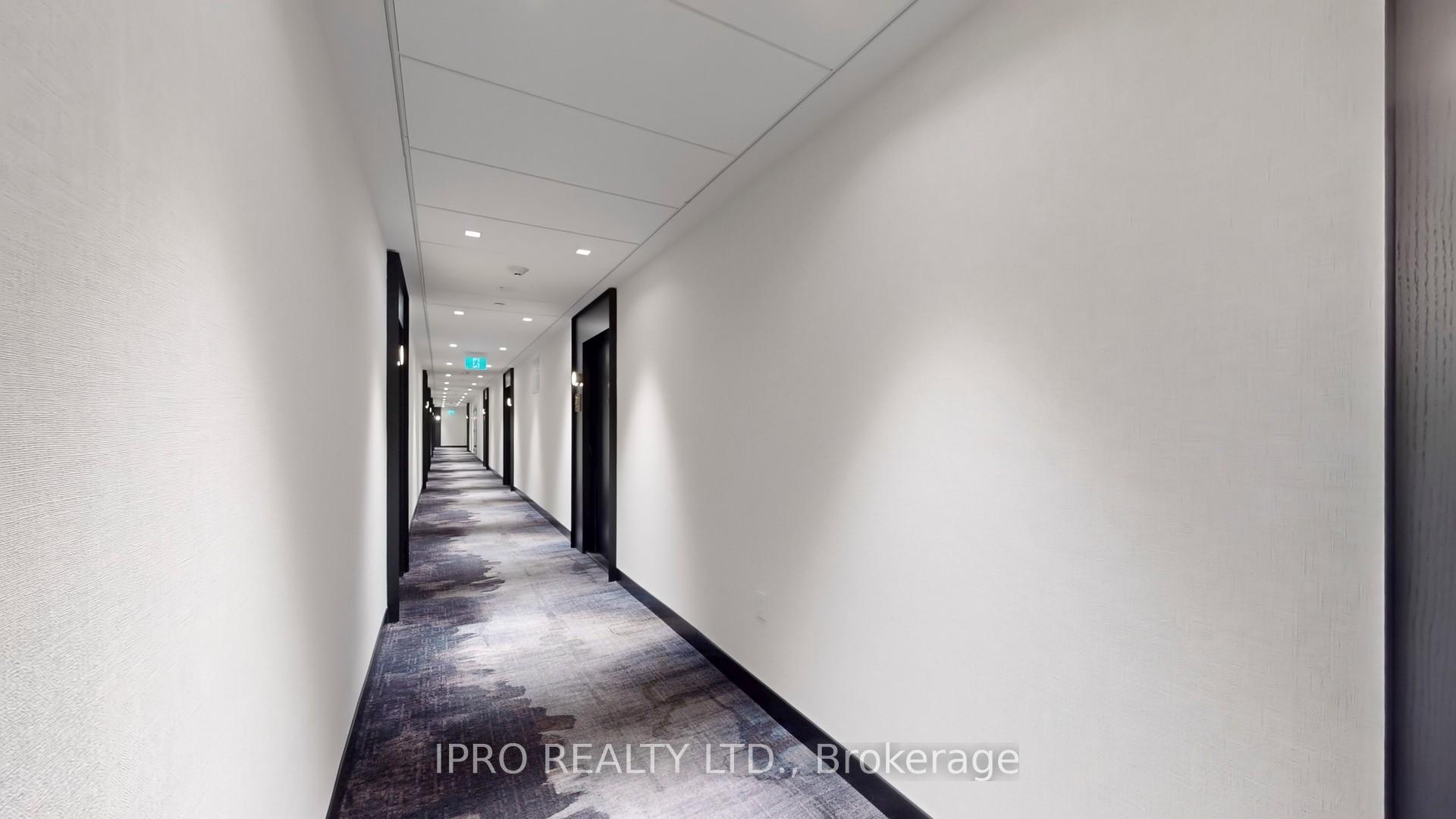 2 Bedrooms Condo at 3200 William Coltson, Oakville For sale