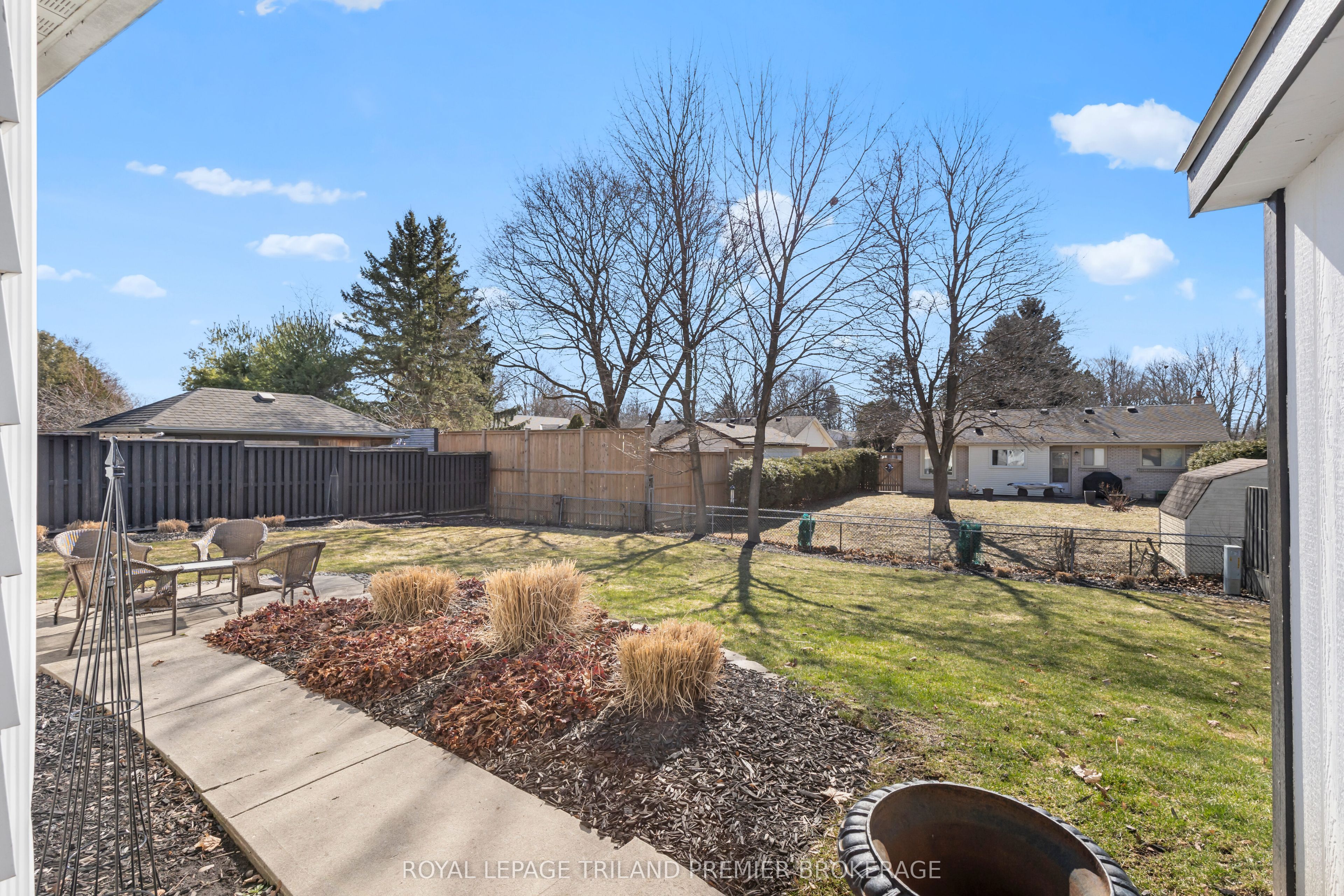 928 DALKEITH Avenue