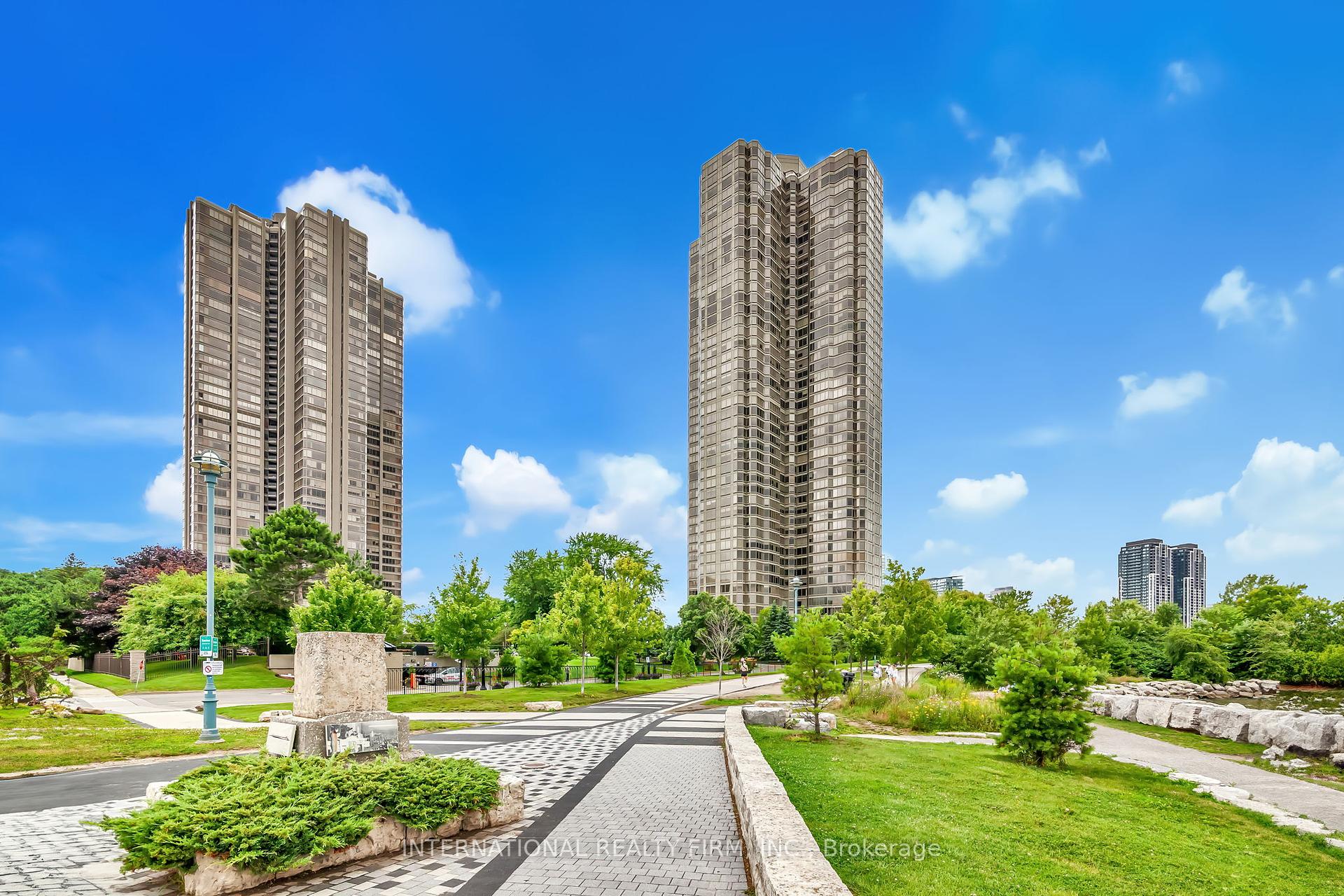 1 Bedroom Condo at 1 Palace Pier, Toronto For sale