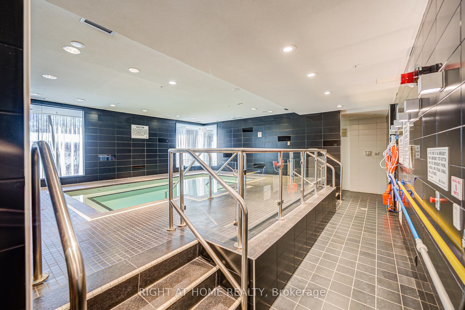 2 Bedrooms Condo at 28 Ted Rogers, Toronto For sale