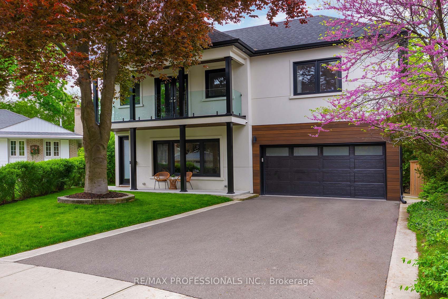 14 Aymarn Court, Toronto, ON M9C 2G4
