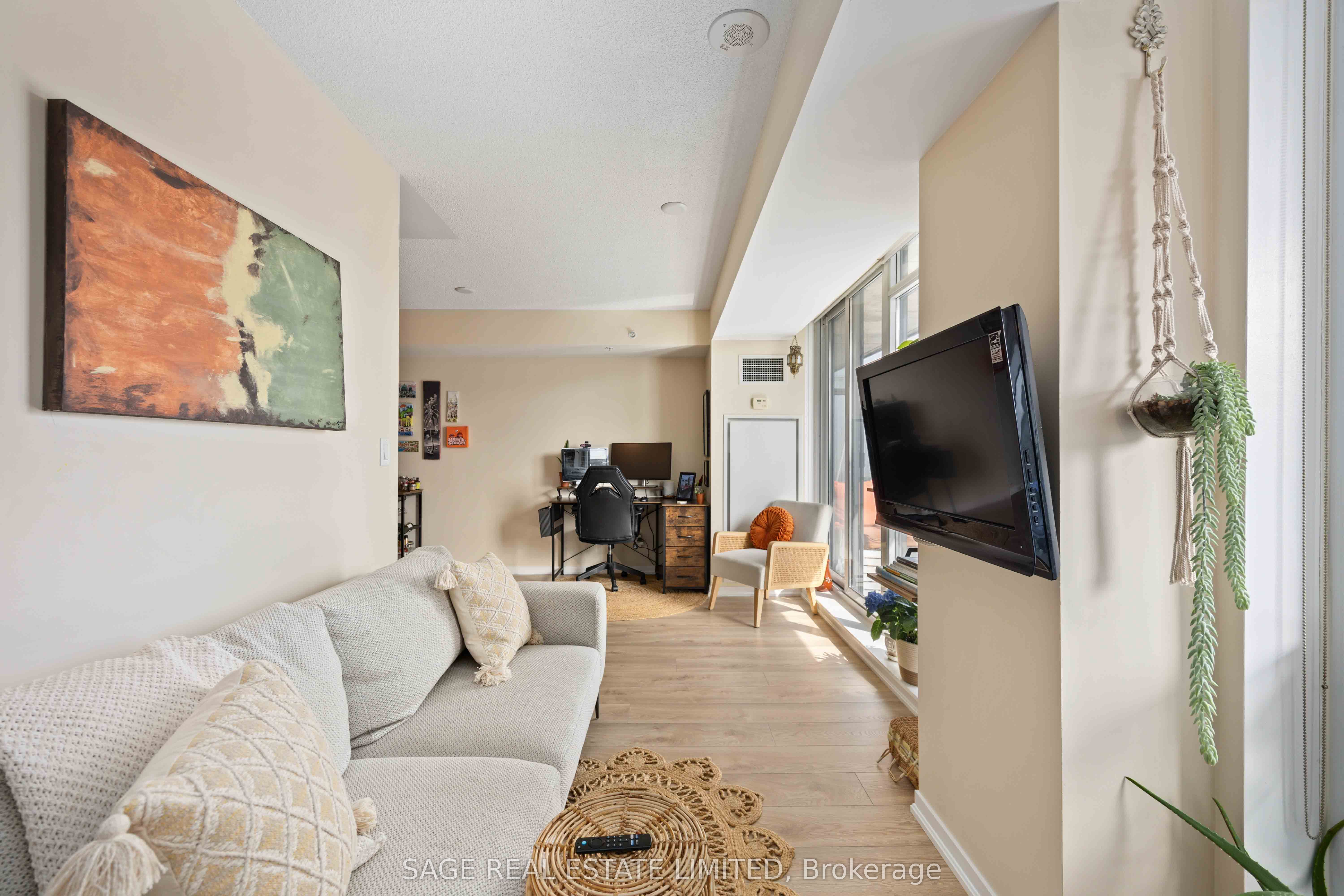 20 Joe Shuster Way, #1305