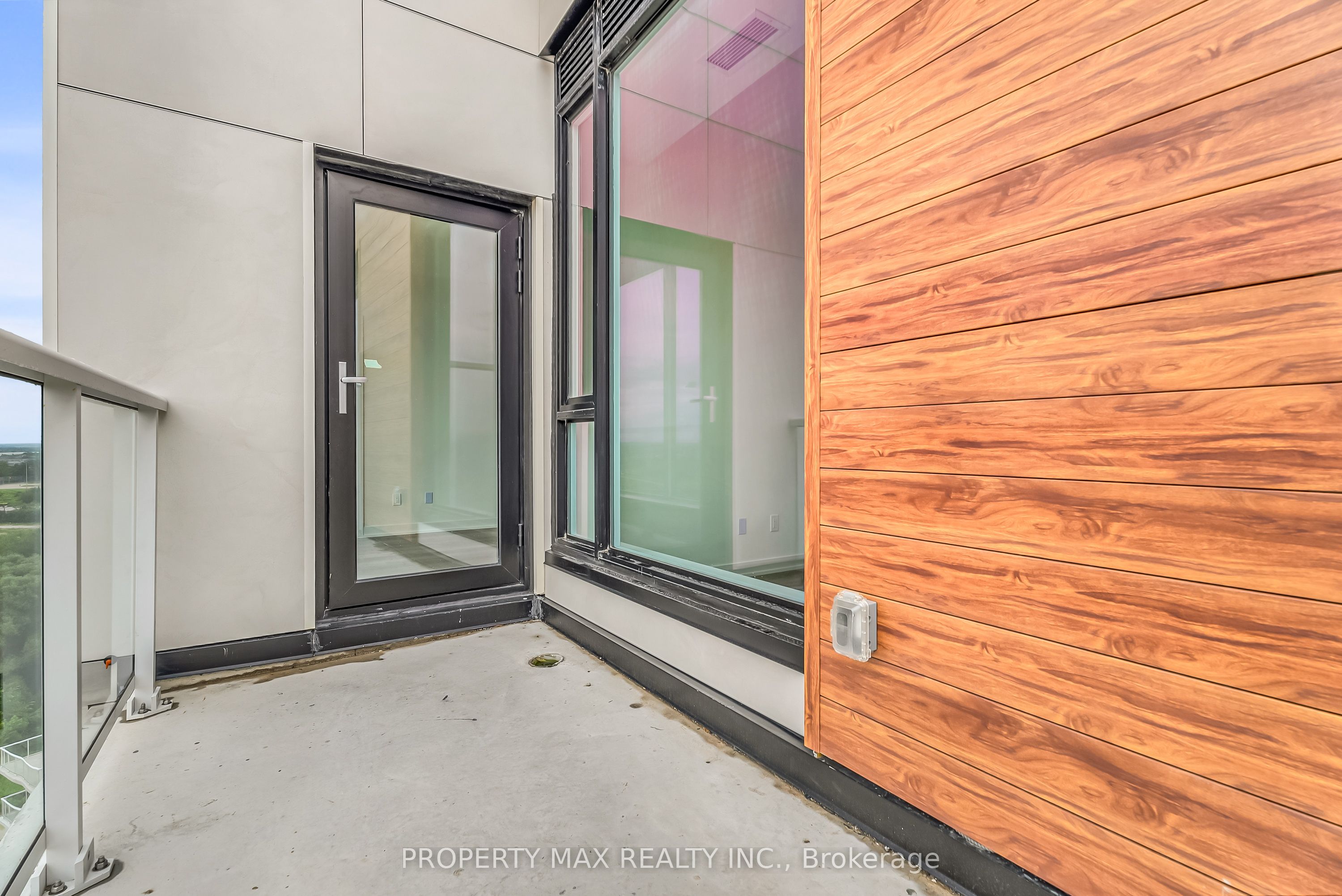2 David Eyer Road, #1428